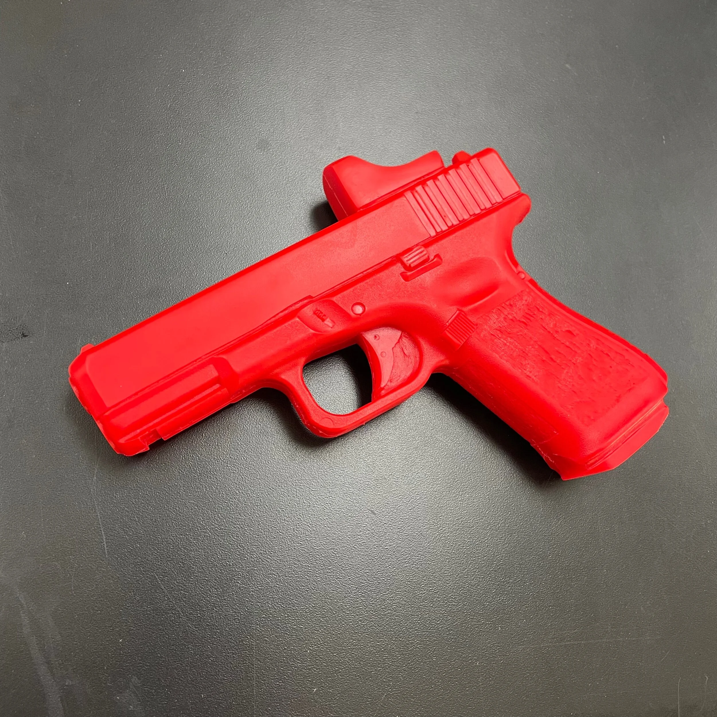 ECB9ACE0-43FB-4C04-9B96-BF436B73F62D