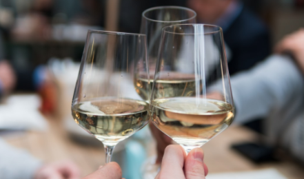 France gives employers the power to ban alcohol in the office. Santé!