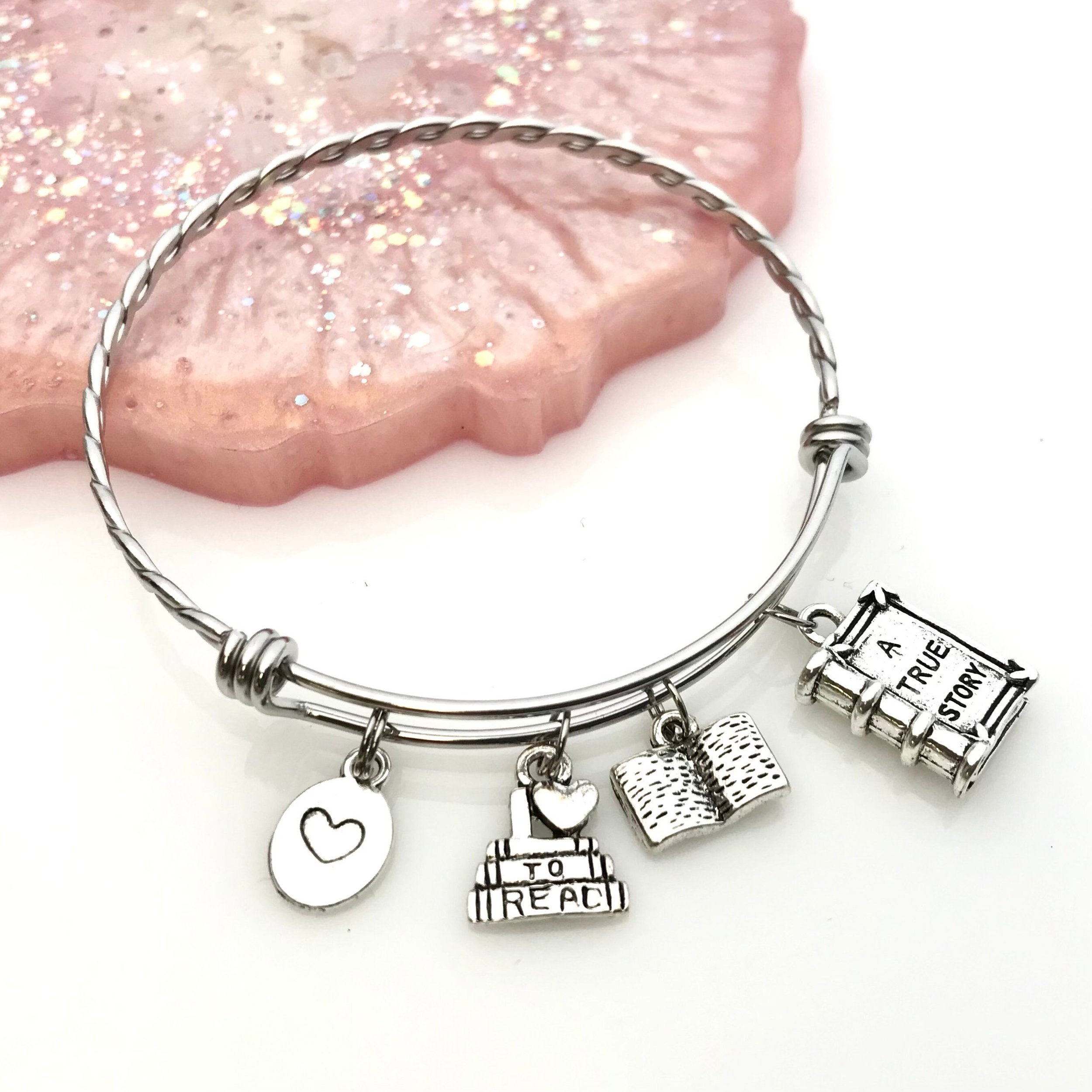 https://i.etsystatic.com/7187605/r/il/40b686/3538986590/il_fullxfull.3538986590_647w.jpg