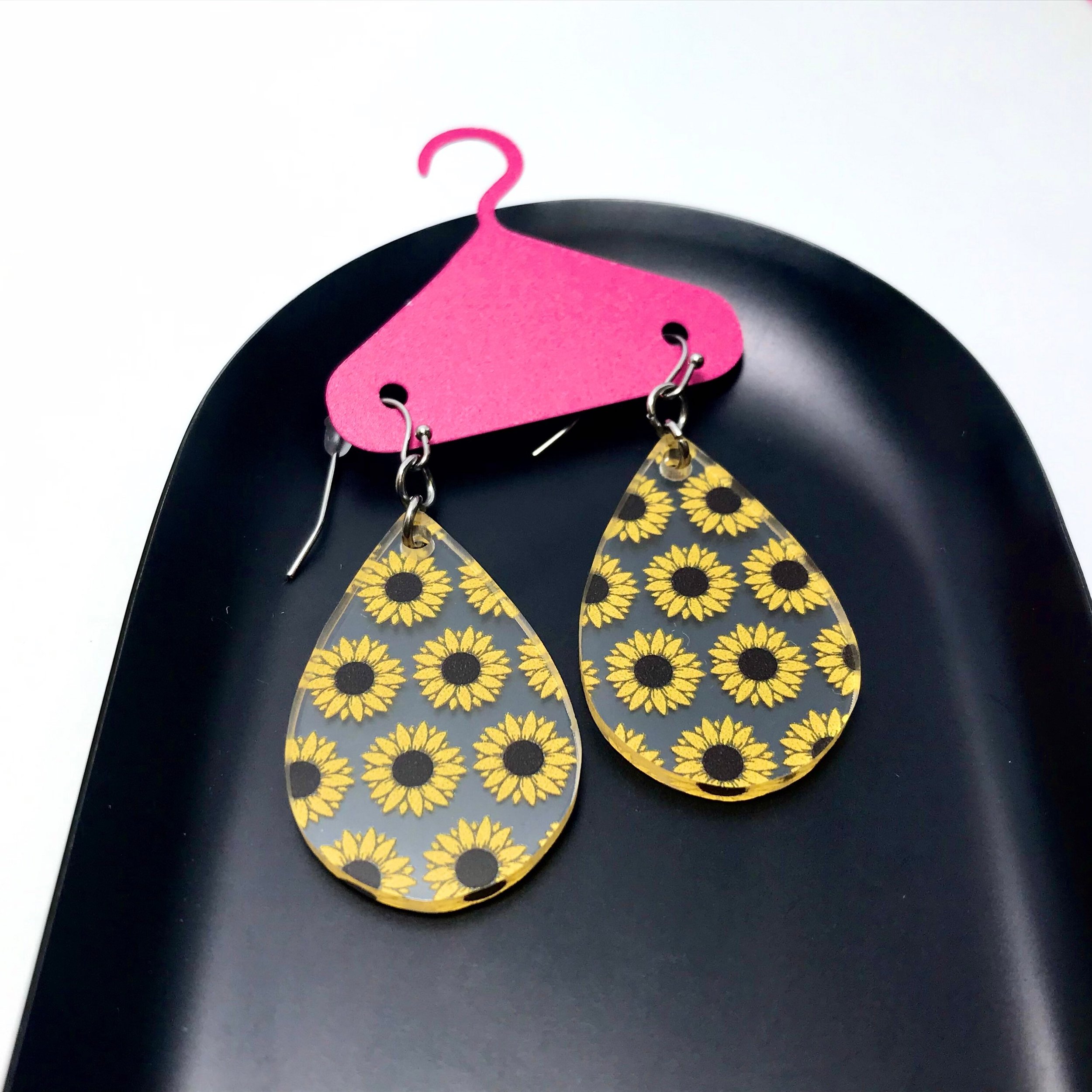 https://i.etsystatic.com/7187605/r/il/be22a6/4210027041/il_fullxfull.4210027041_s6rn.jpg