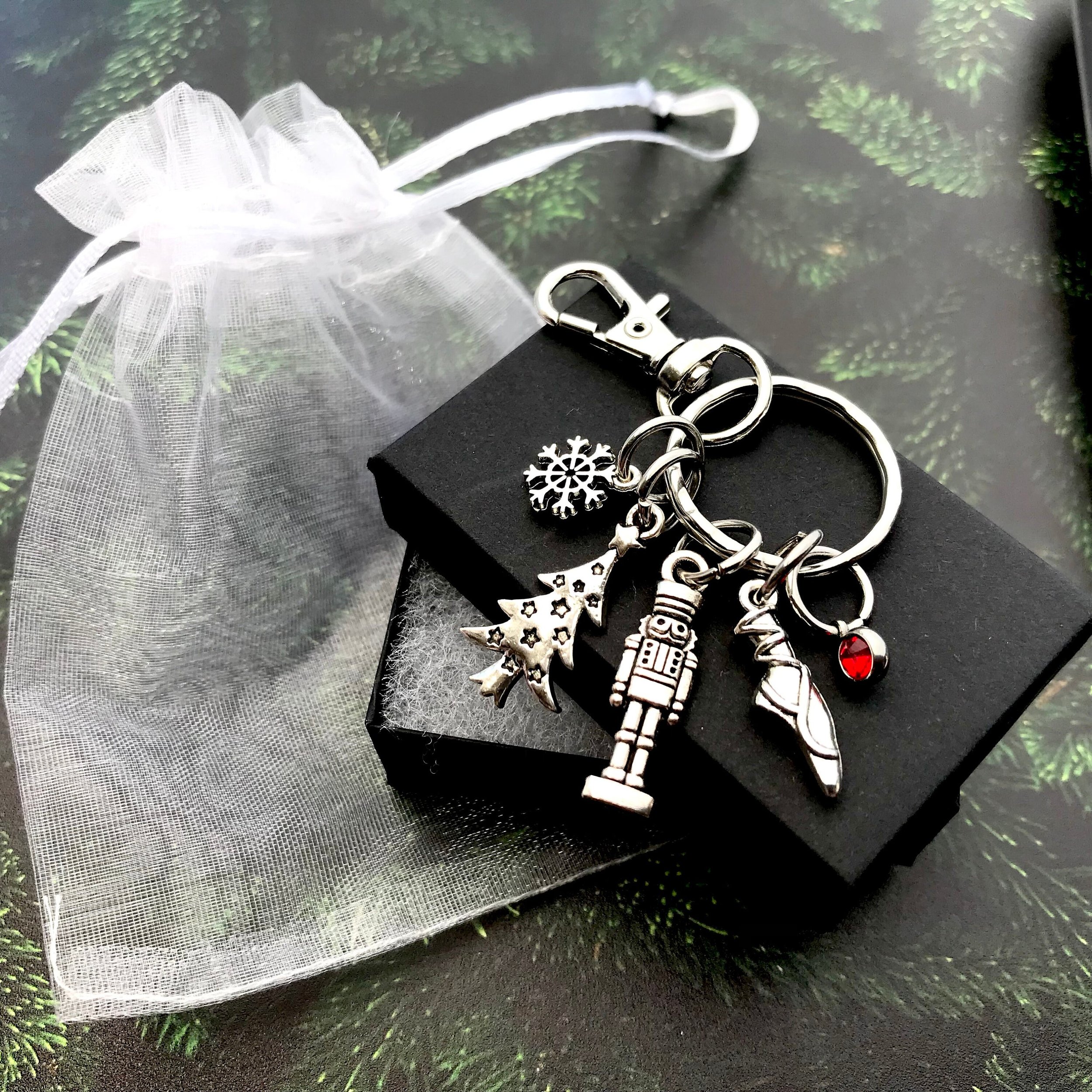 https://i.etsystatic.com/7187605/r/il/dbc048/4162076169/il_fullxfull.4162076169_ervv.jpg