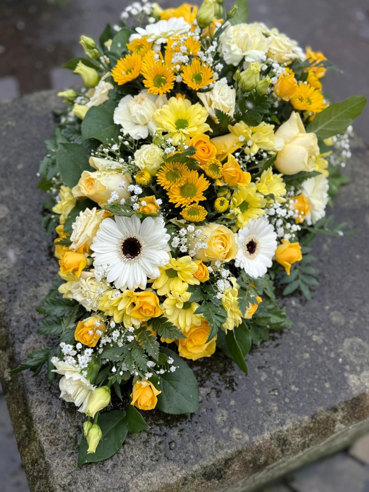 funeral flowers ealing.JPG