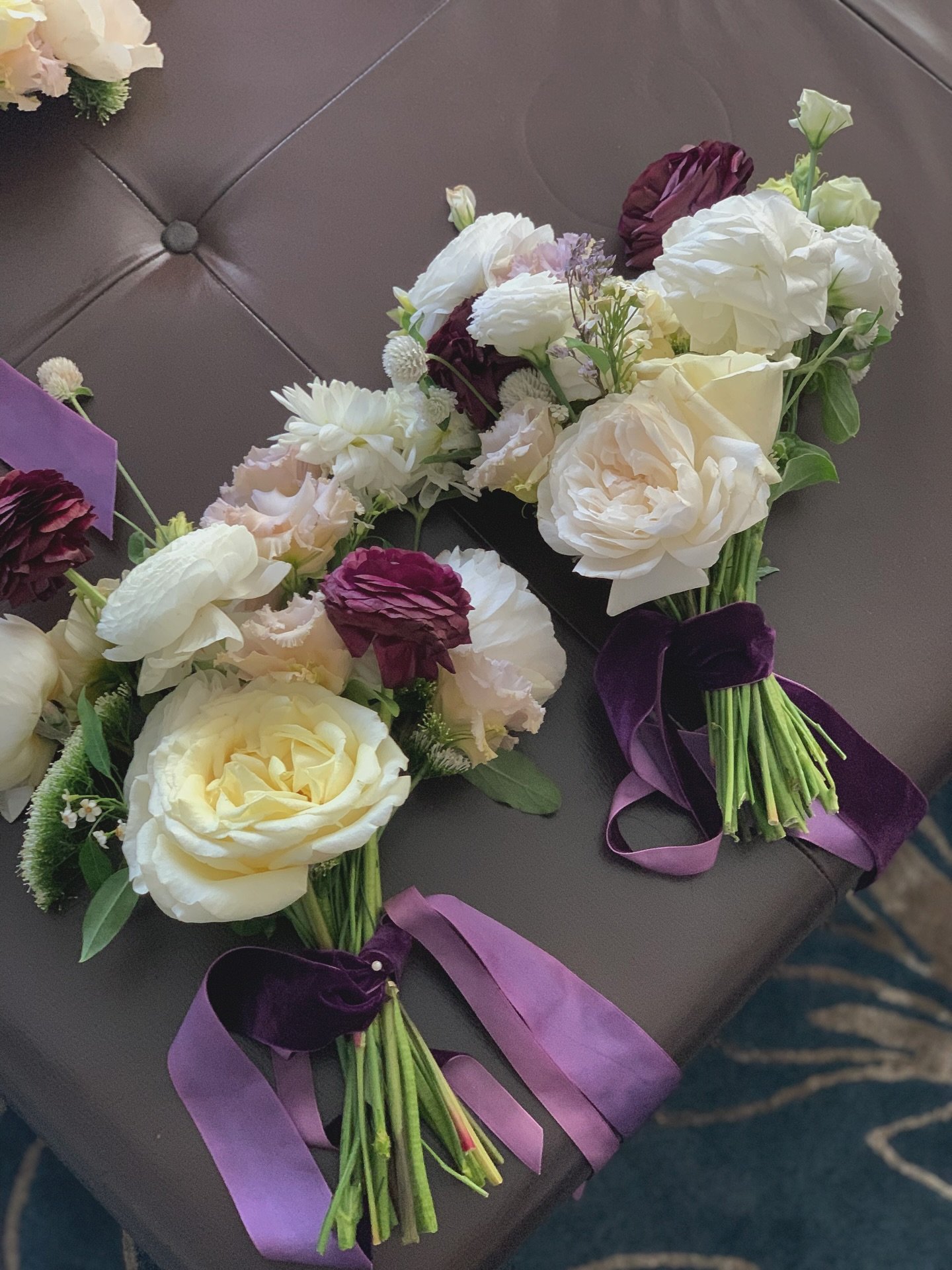 Megan&rsquo;s bridal bouquet &amp; bridesmaids bouquets 
.
.
.
#bridalbouquet #corinthialondon #corinthiawedding #5starhotel #londonflorist #weddingflorist #lilacandbloom