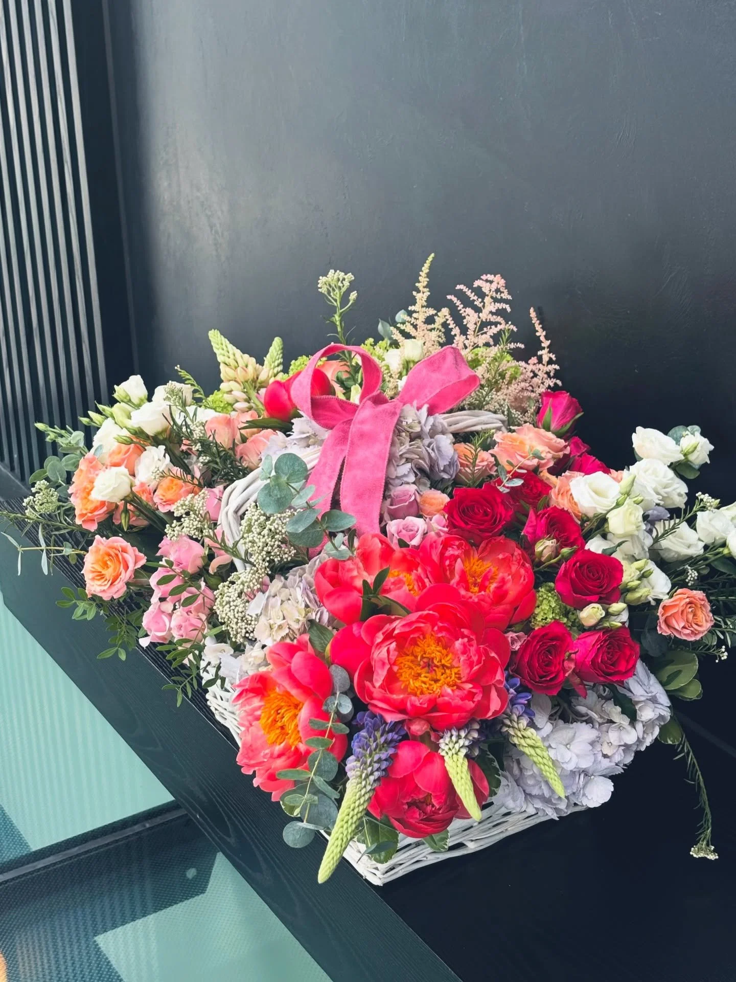 Peonies are in season now! 
.
.
.
#peonies #flowerbasket #londonflorist #lilacandbloom #flowerdeliverylondon