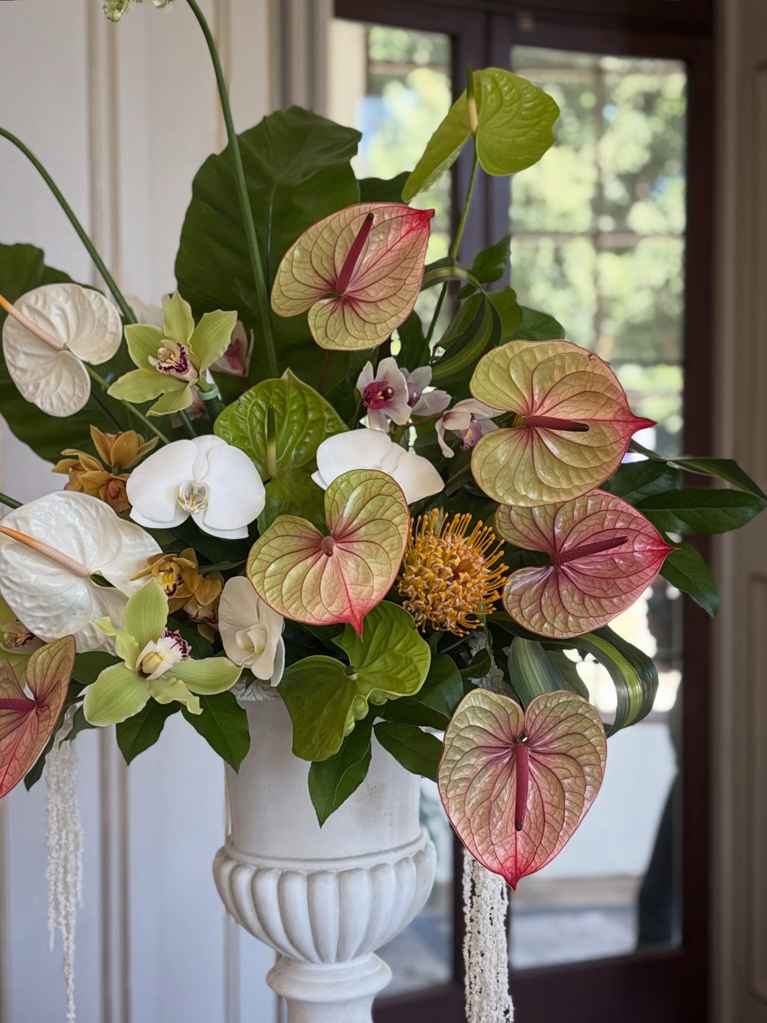 Orchids, anthuriums, calla lilies 
Wedding ceremony @gunnersburyevents for Gina &amp; Sam 
.
.
.
.
#weddingceremony #ceremonyflowers #tropicalflowers #londonflorist #gunnersburywedding
