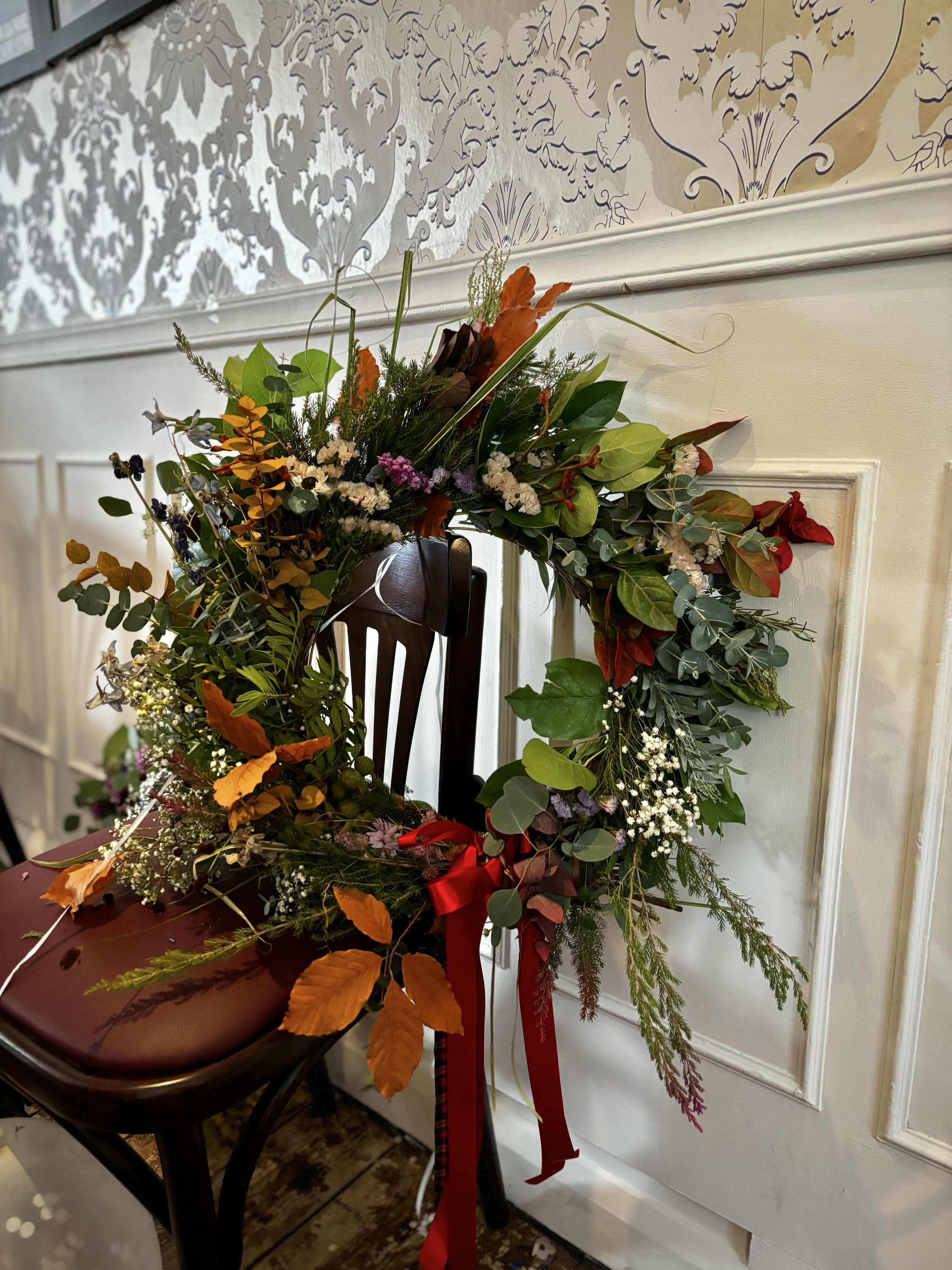 natural door wreath.jpeg
