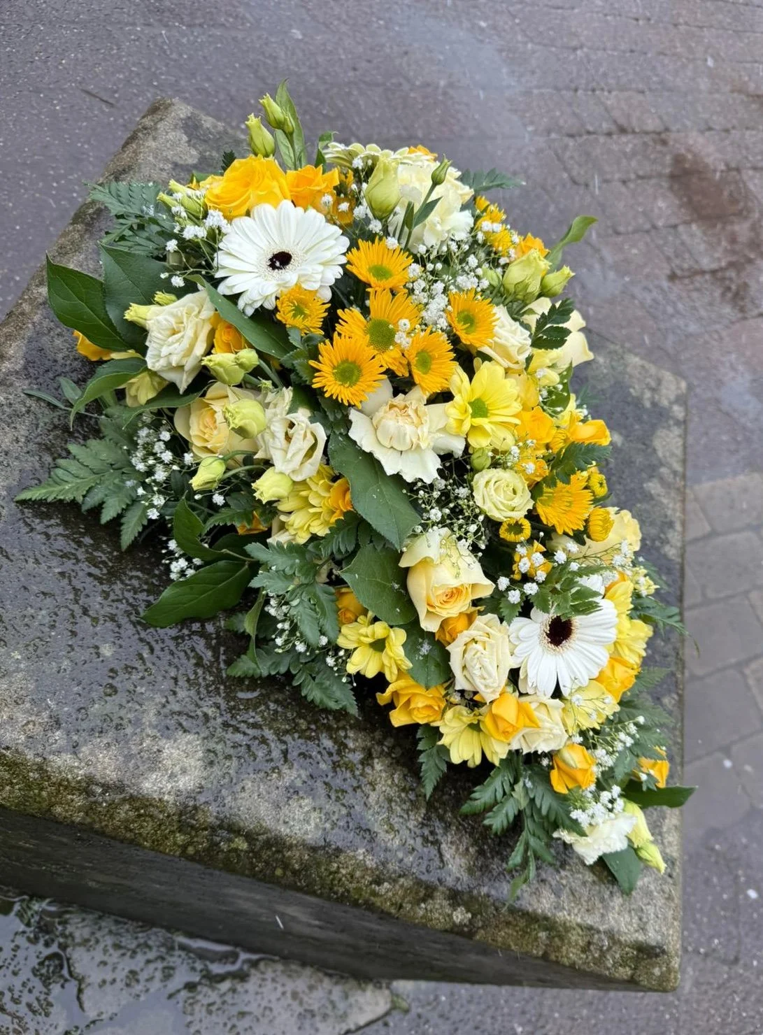 single ended spray yellow white.JPG