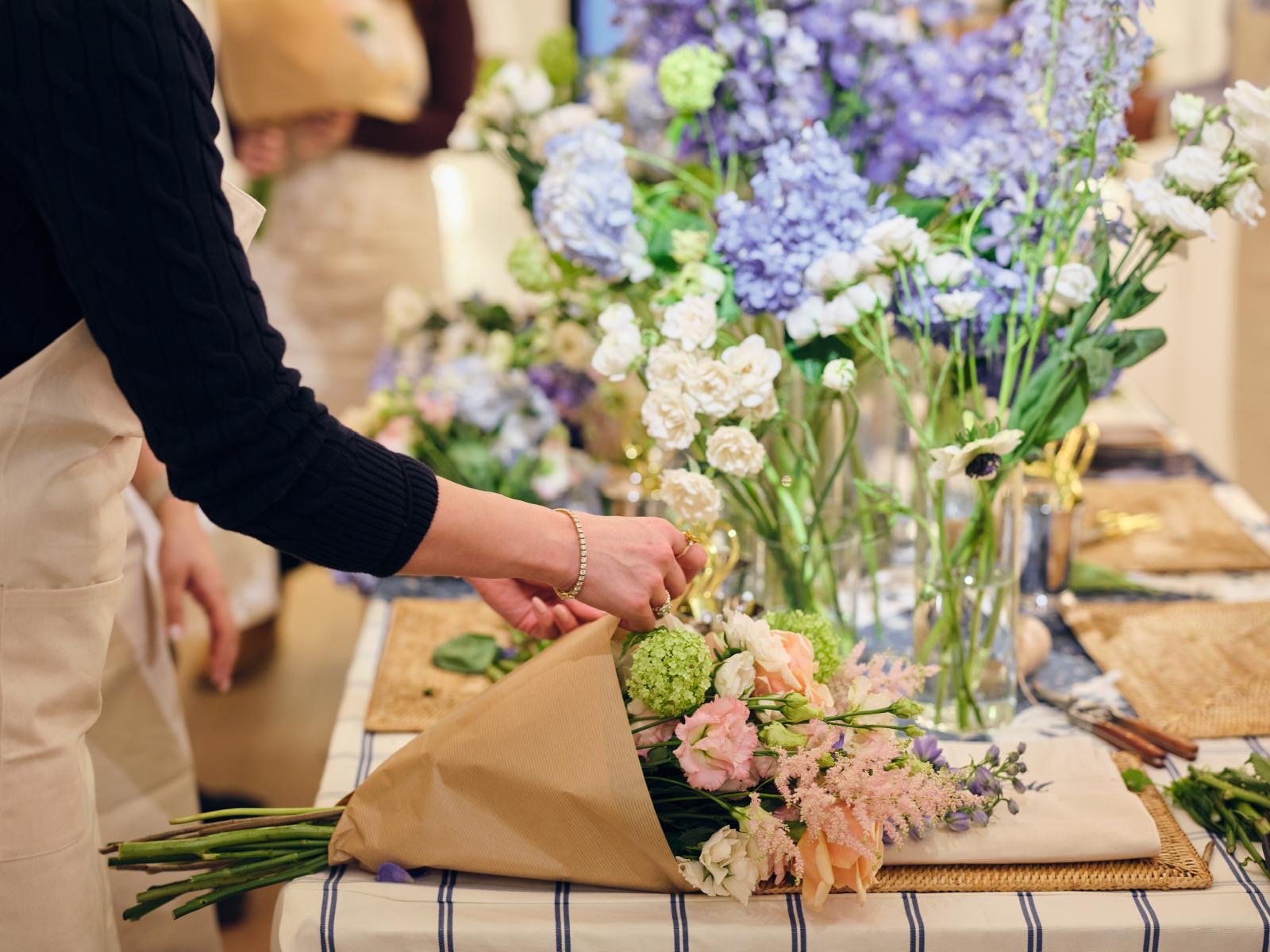 Luxury Flower Hand-Tied Bouquet Workshop