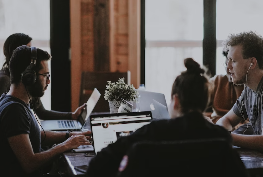 Enhancing Project Team Collaboration with AI-powered Tools: A Guide for Leaders