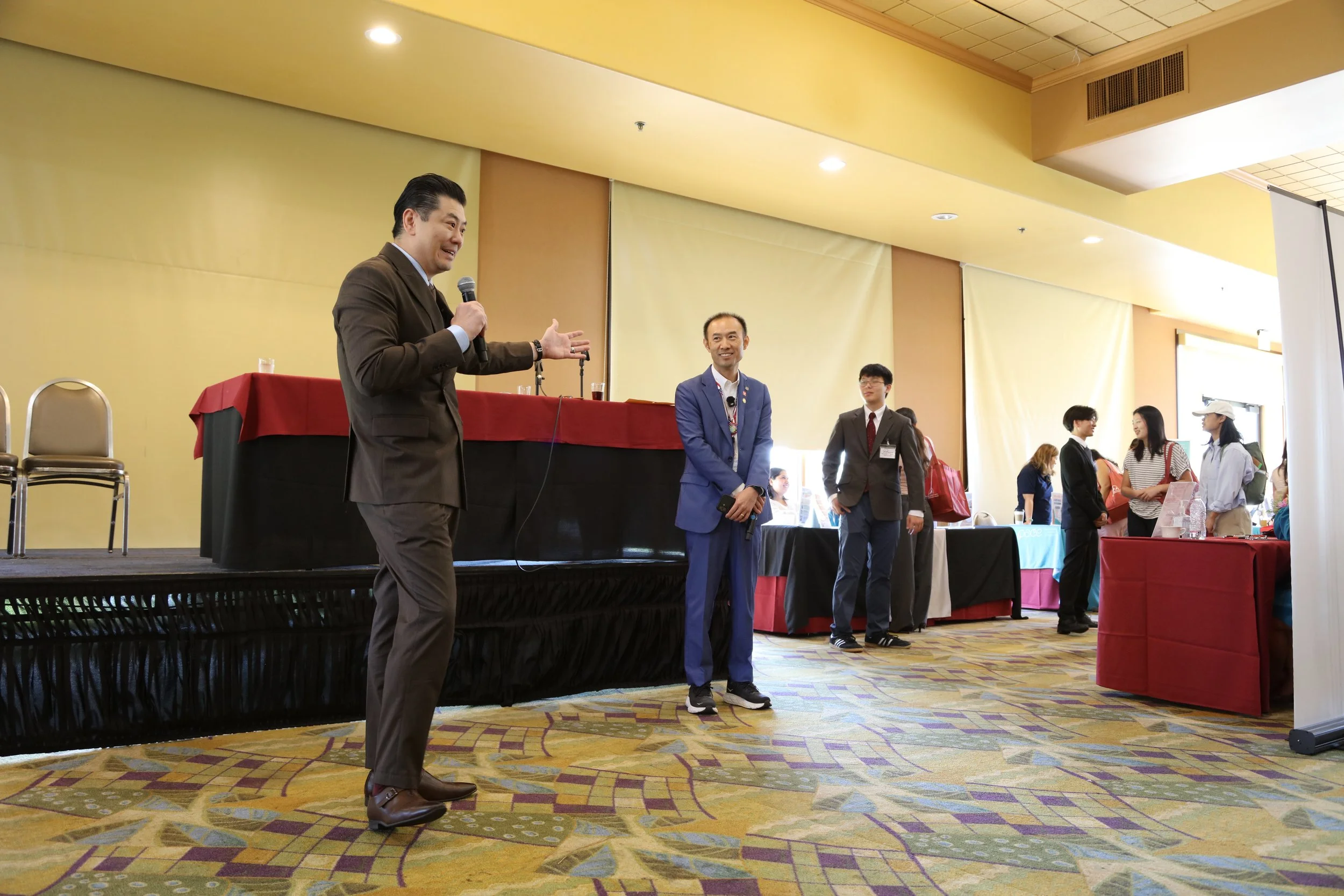 AAEDE's 15th Annual Job & Career Fair — Guest speakers Vinh T. Ngo of Monterey Park and Bank of America and Paul P. Cheng of the City of Arcadia share their unique insights.
