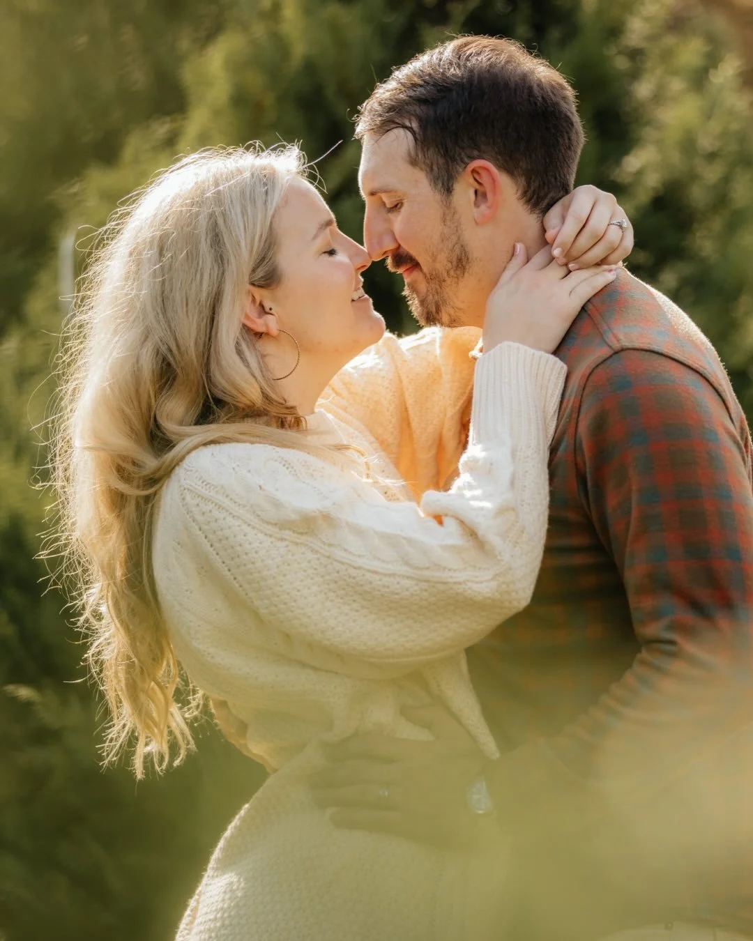this was the sweetest couples photoshoot!! and the dog?? 🥺 could not get any better if you ask me 🫶

&bull;
&bull;

#weddingphotographer #engagementphotographer #couplesphotographer #love #engaged