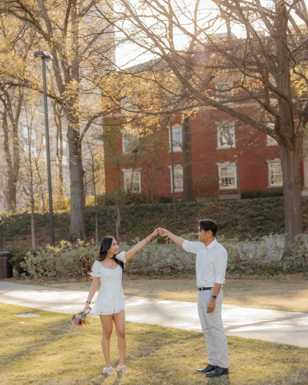 Engagement sessions = my favorite kind of third wheeling 🤩

#georgiaweddingphotographer #2026bride #2027bride #2026wedding #weddingphotographer