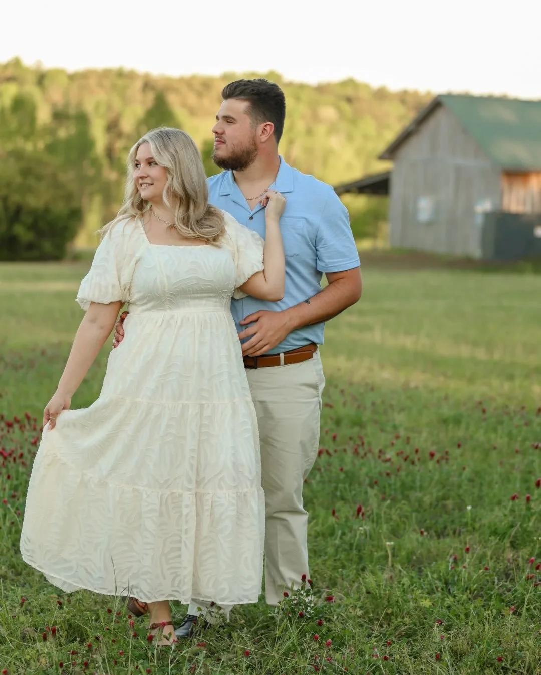 sneak peeks of this sweet engagement shoot... it was everything!! 🤩

#georgiaweddingphotographer #2026bride #2027bride #2026wedding #weddingphotographer