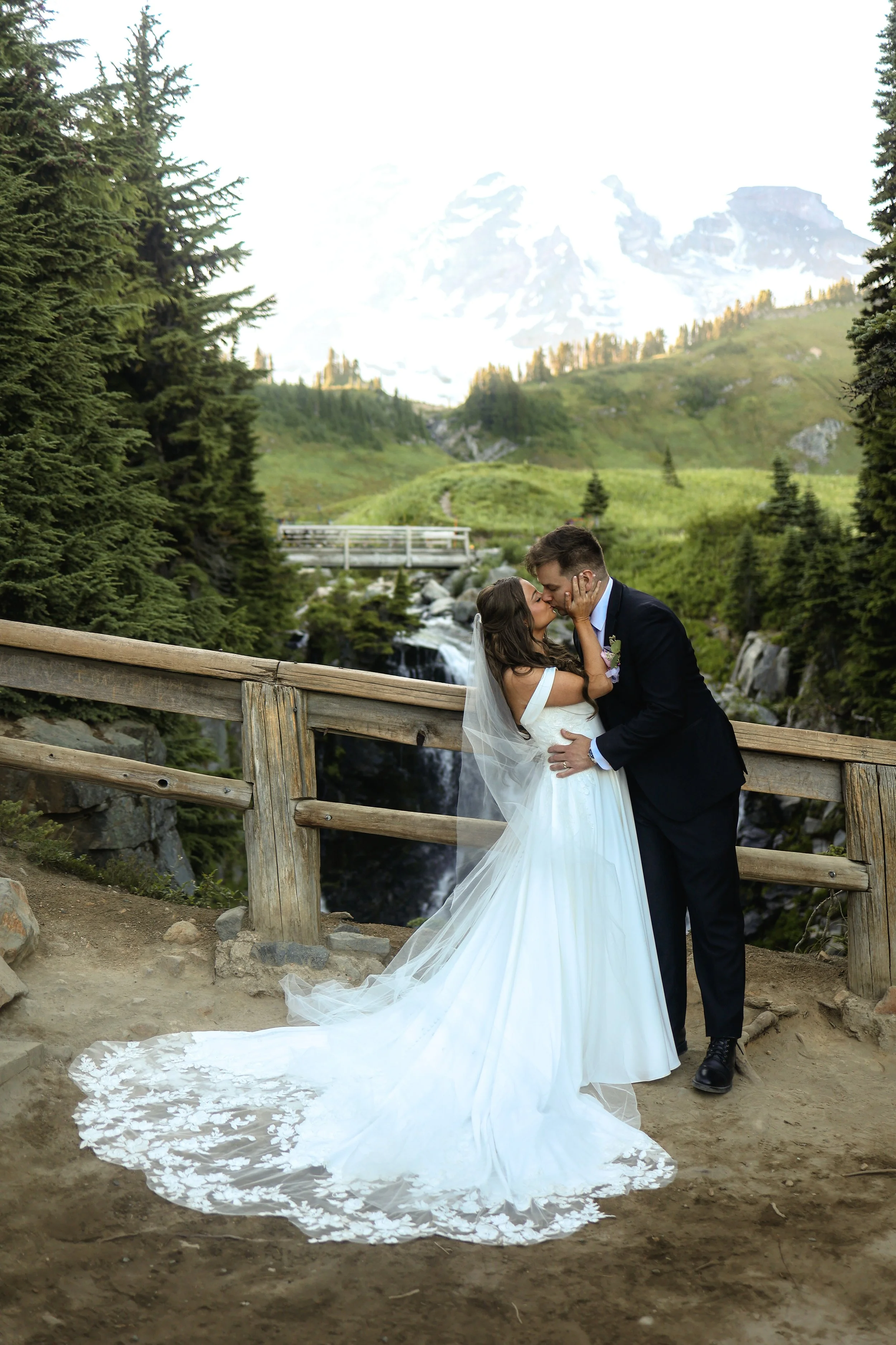 A Mount Rainier Wedding