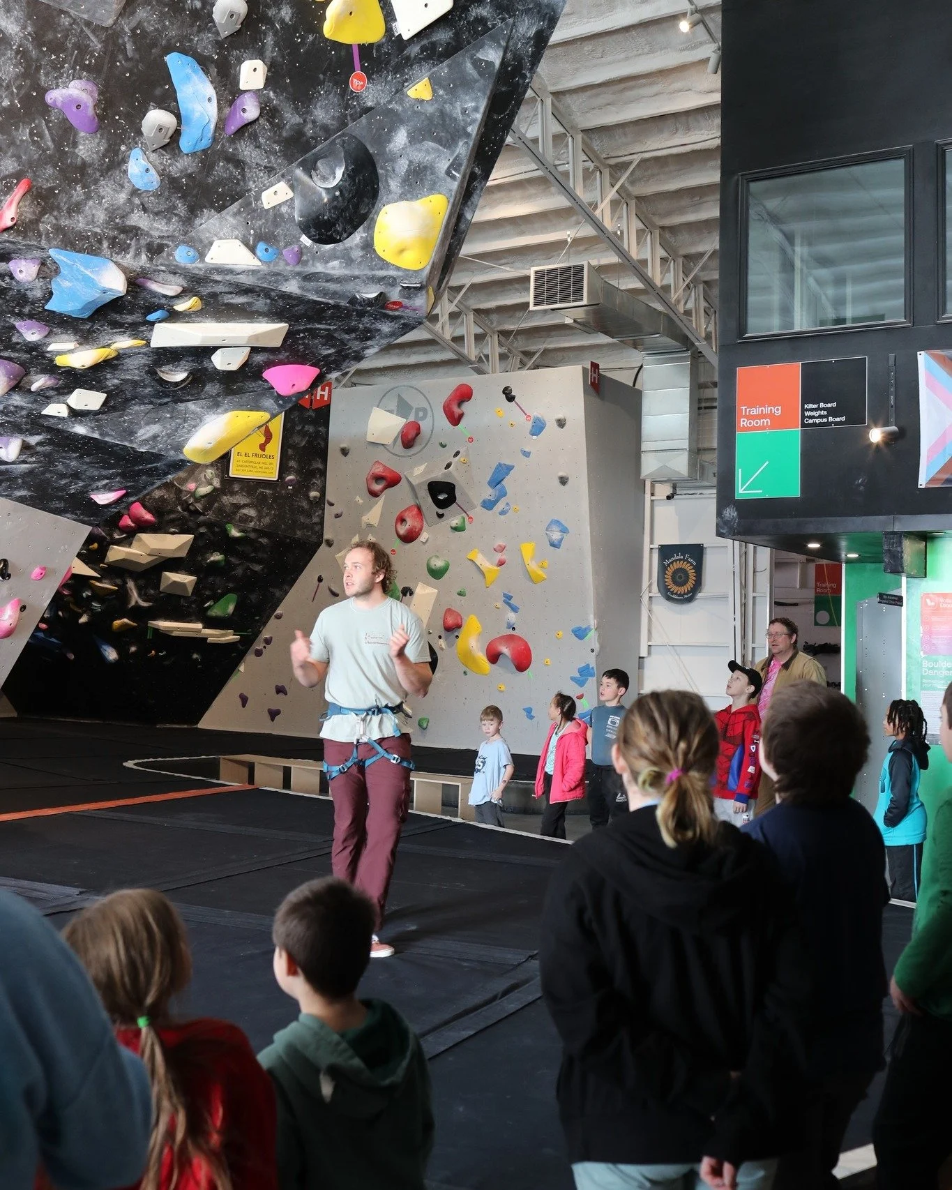 ⭐Homeschool Drop-in is BACK!⭐
Save the date for our first session on Friday, Sept. 5th. 

These facilitated homeschool drop-in climbing sessions run Fridays from 12:30-2:00 pm.

Led by coach and instructor Kendrew, these experiences are a great oppor