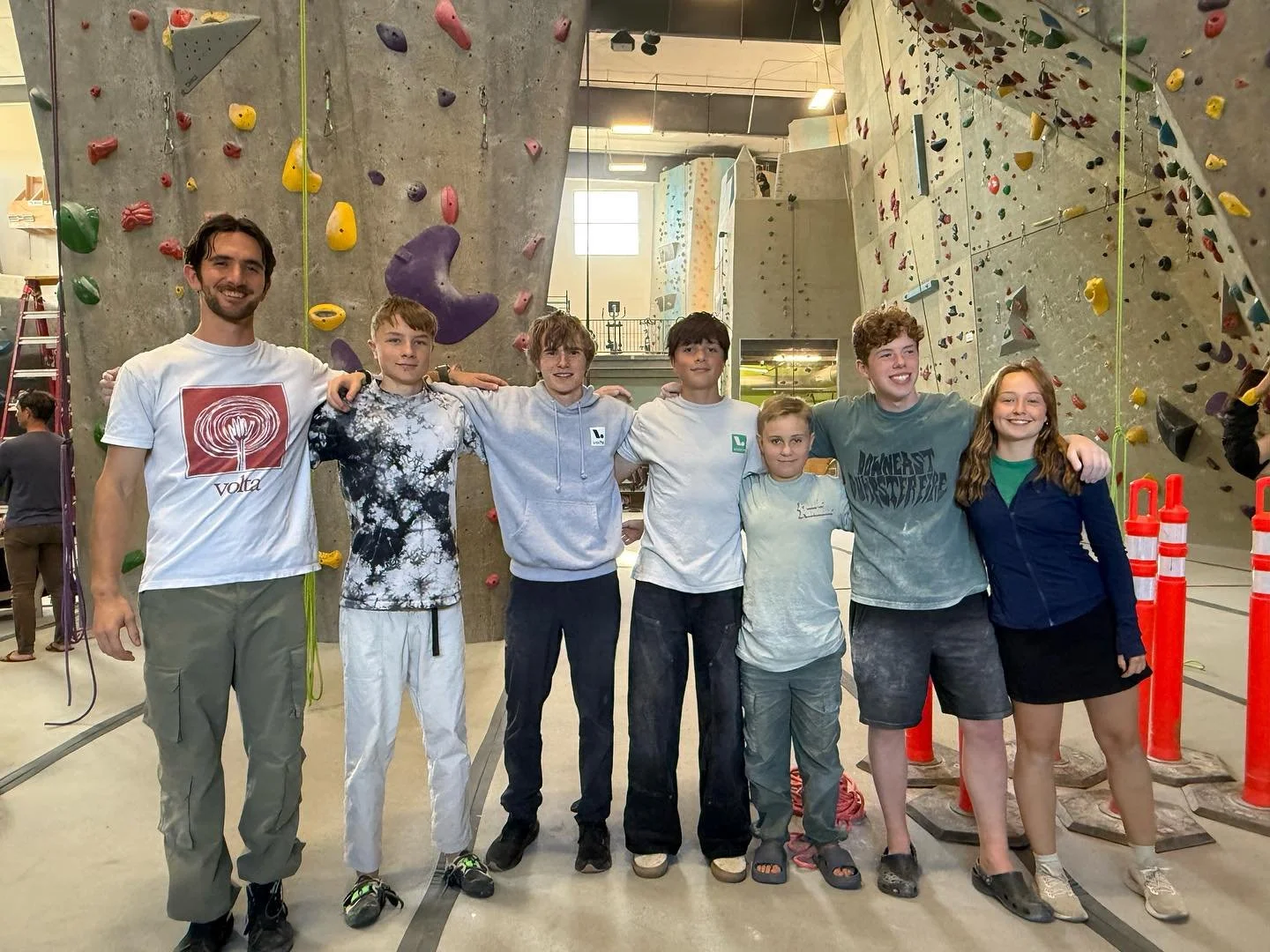 A group of Team Volta athletes made a strong appearance at this weekends USAC Region 92 Boulder Qualifier! Thanks @evorock_portland and all the organizers for hosting a great completion!

Everyone tried hard and Team Volta&rsquo;s @trygsoares took fi