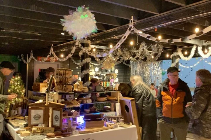 ❄️💙❄️

big thanks to our amazing Night Market Vendors
@mariahreading 
@emmamarymurray 
@cutandrunpottery 
@creativesmadebycaro 
@islesford23 
@woodsandwaters.co 
@artwaves_mdi 
@onyxloon 
@winter_fern_studio 
@secondstorywoodshop 
@coyotecarved 

sp