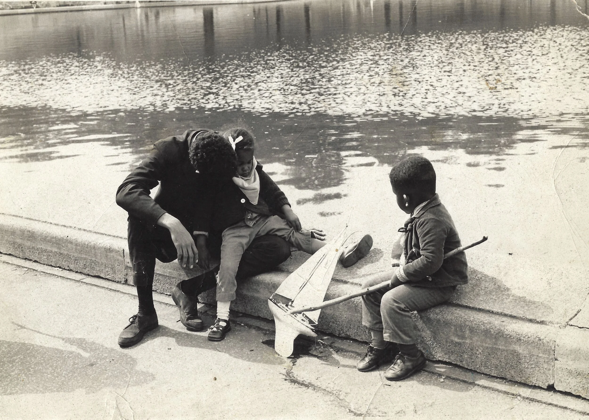 central park with his childen.jpg