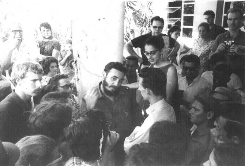 Copy of Fidel-chatting-with student group.jpg