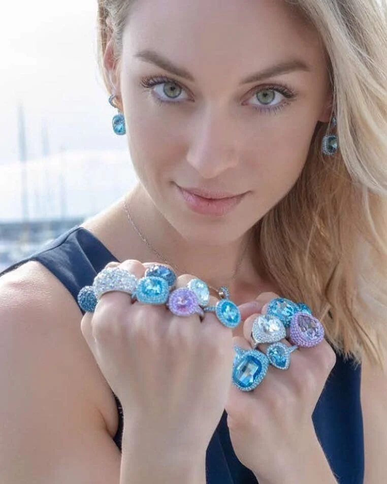 Sunday Funday!! Make it more fun by shopping Liska online! All sterling silver &amp; Swarovski Crystal!
www.subicres.com/womens-swarovski!! Link in bio!  #subicres #liska #liskajoyas #swarovskicrystal #swarovski #swarovskijewelry #sterlingsilver #sil