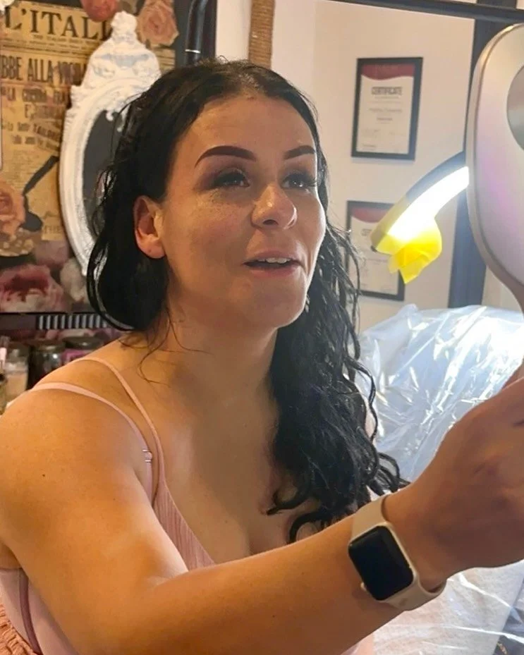 ✨That first look says it all ✨
At The Laughing Widow | Permanent Makeup, we delivered brows that frame her face perfectly—soft, natural, and effortless every single day. 💕
No more pencils. No more stress. Just beautifully defined brows that wa