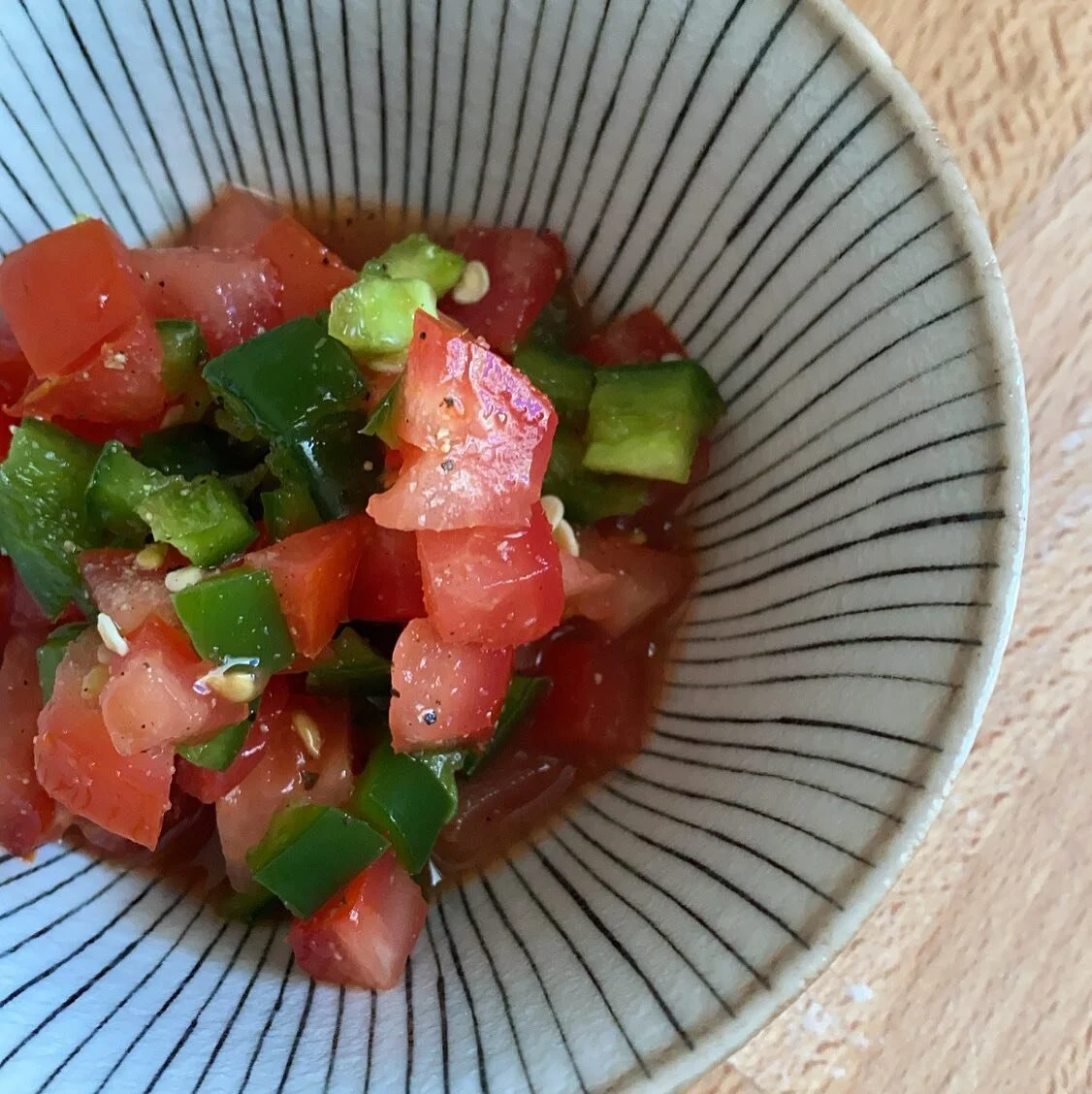 A Spicy &amp; Summery Salsa 🌶 🥵 

Habanero Salsa
&bull; Diced Tomatoes
&bull; Diced Jalape&ntilde;os
&bull; Fresh Habanero Hot Sauce
&bull; Lime Juice 
&bull; Sea Salt
&bull; Fresh Cracked Black Pepper
&bull; Onion Powder
&bull; Garlic Powder