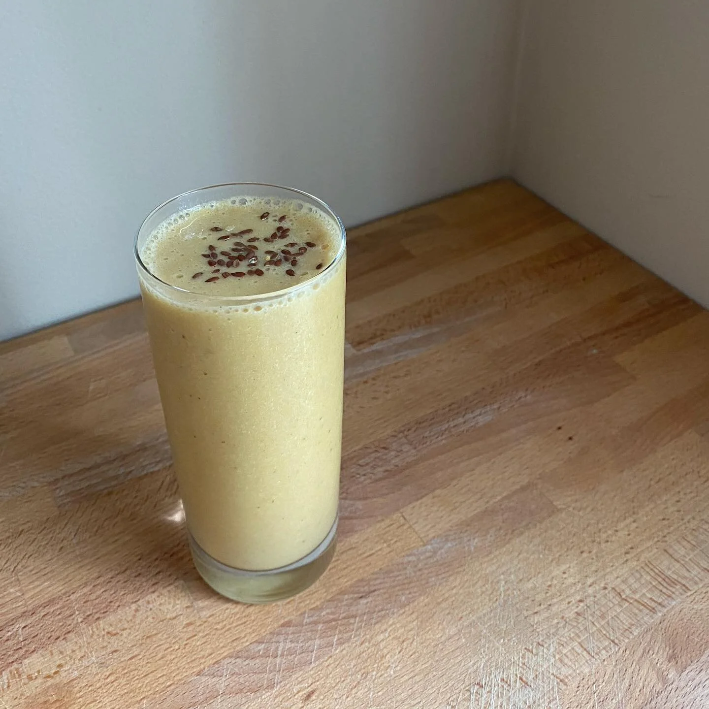 It&rsquo;s been-an while 🍌 &amp; I&rsquo;ve missed you! It&rsquo;s time to get back on track.

When I know I could benefit from some extra potassium and anti-inflammatories this is a perfect little pick-me-up. Usually I add in protein powder or othe