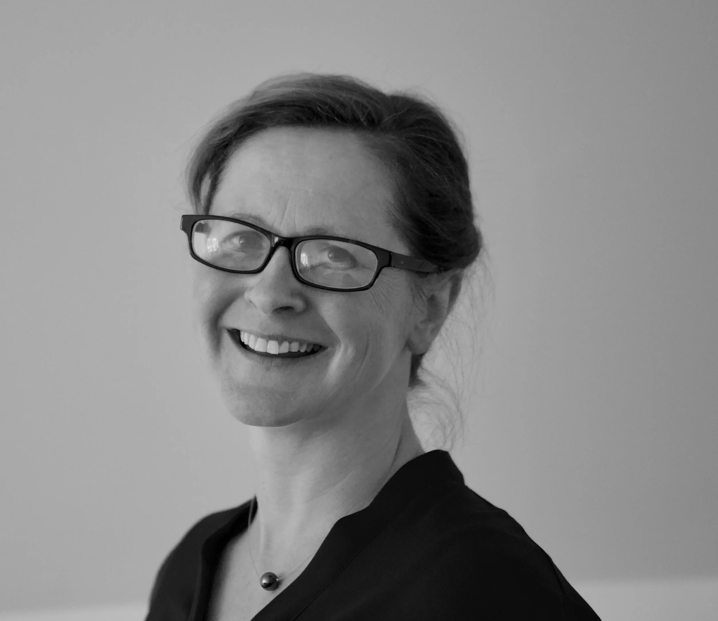profile pic bw.jpg