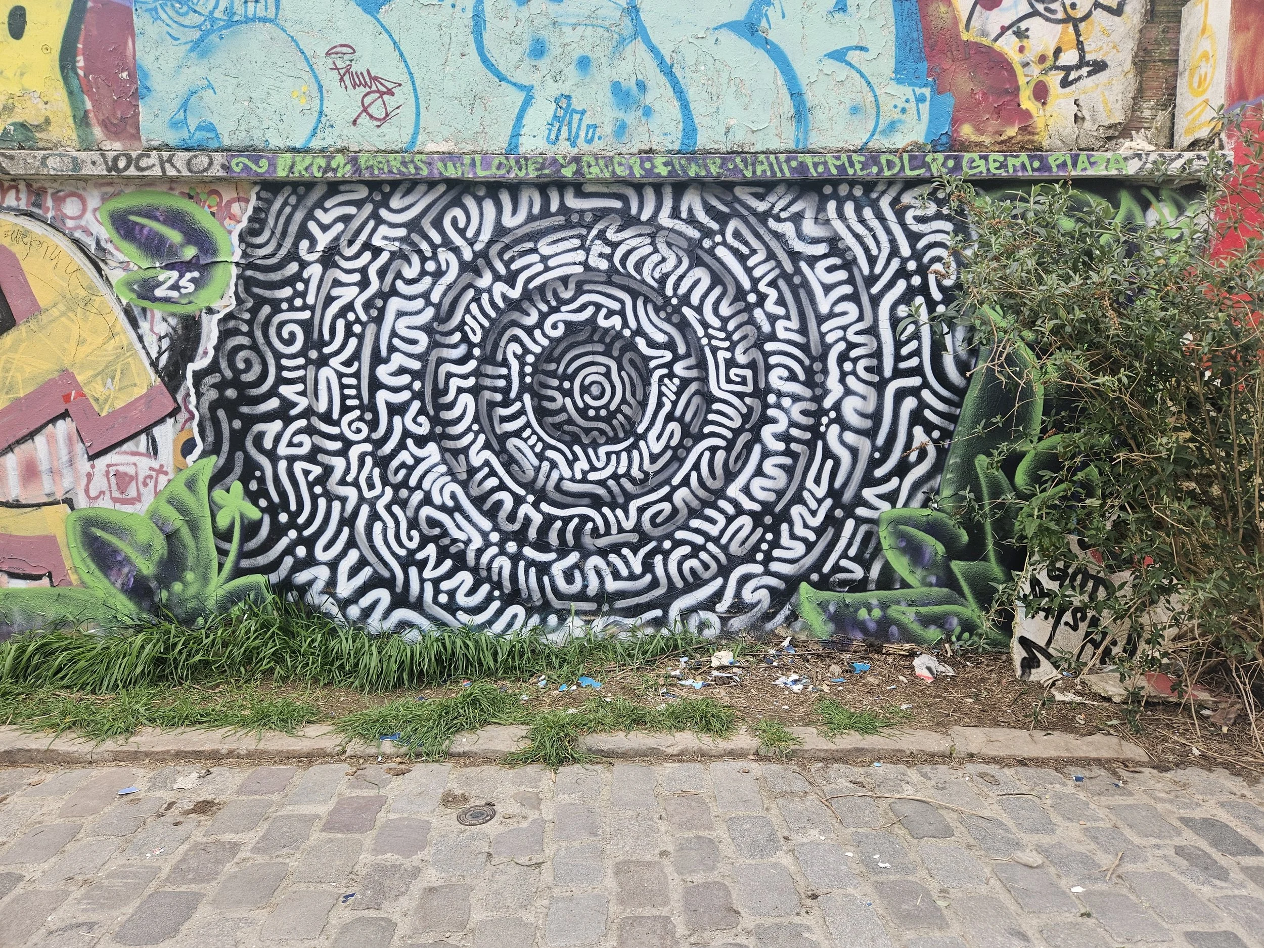Paris Portal
8' X 10'
2025
Paris, France
