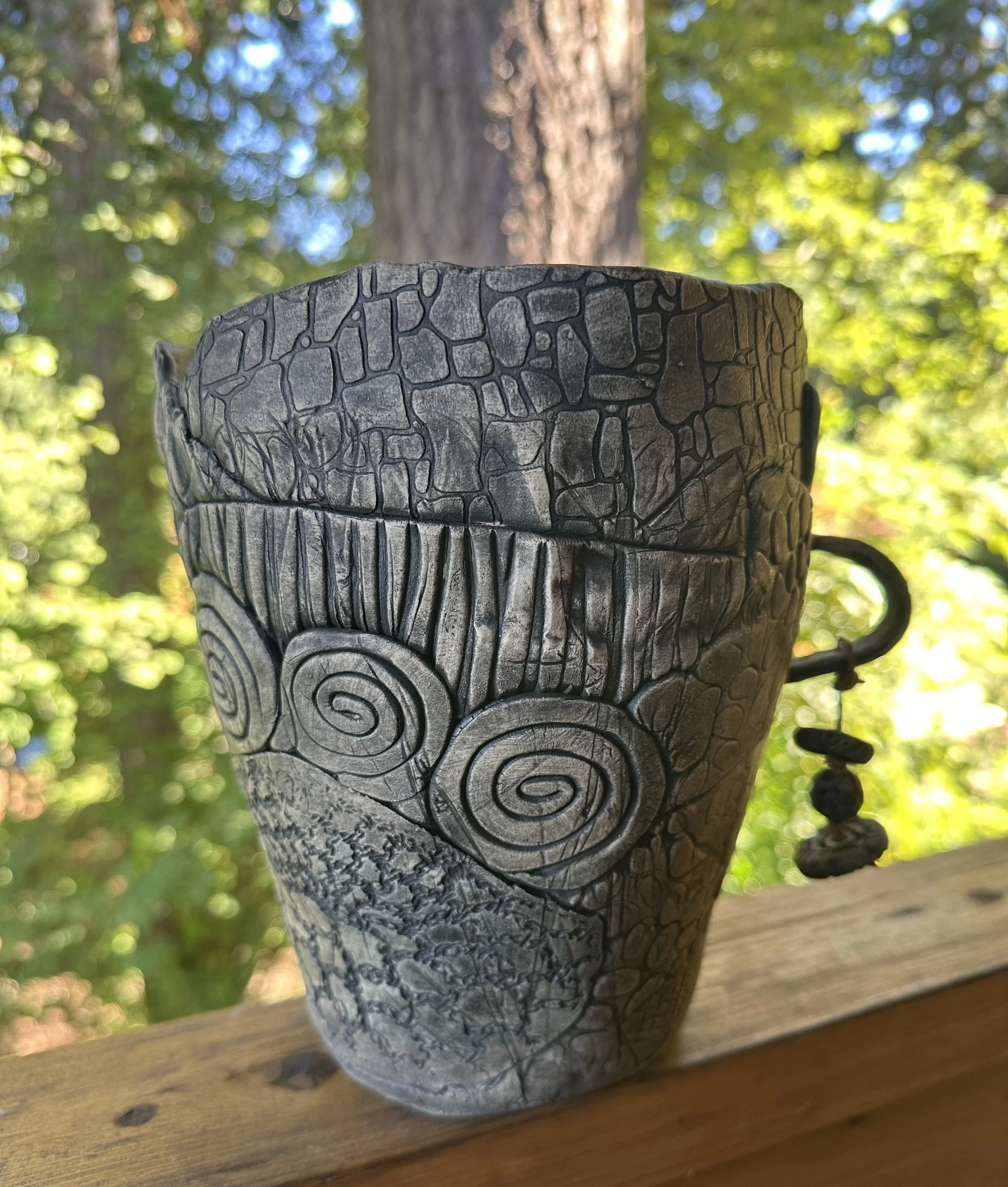 Eyes on Me by Jolinda Miller