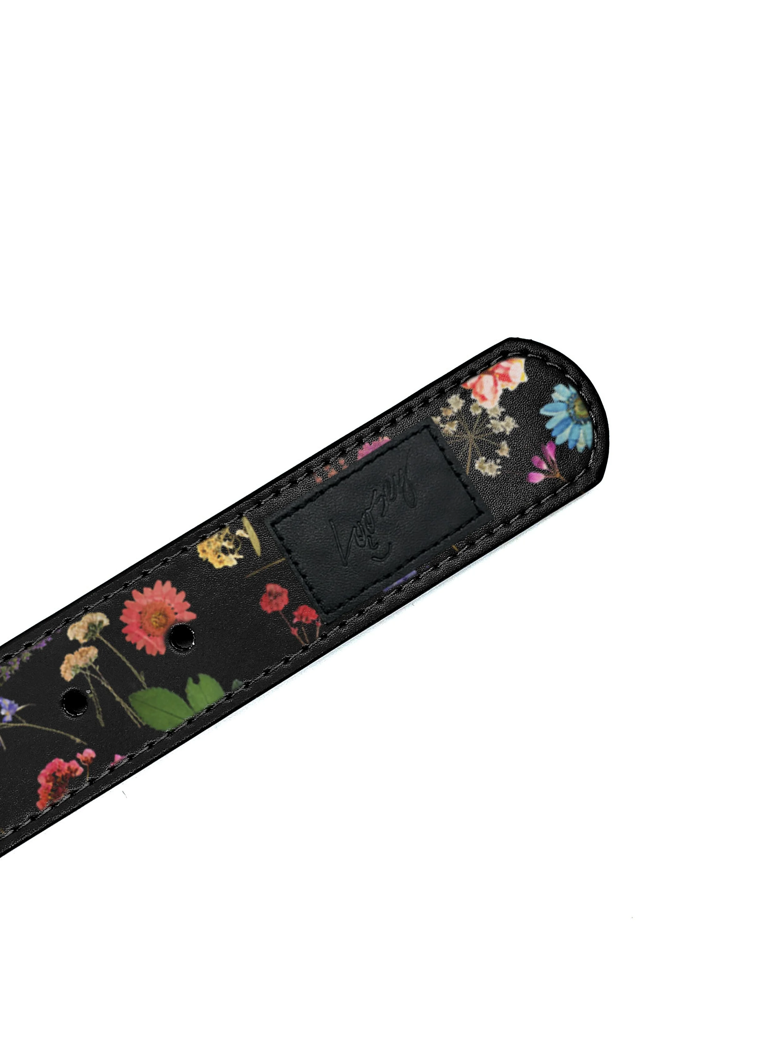 smelltheflowers-detail2.jpg