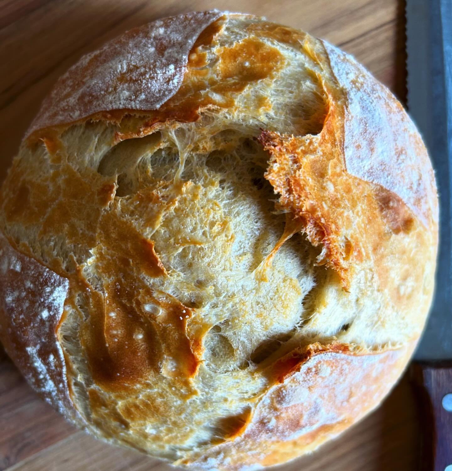 Just in time for weekend baking, my everyday artisan bread has been reworked to include an additional step that makes it even easier for you! Crunchy on the outside and tender on the inside, it&rsquo;s even better than the original with minimal effor