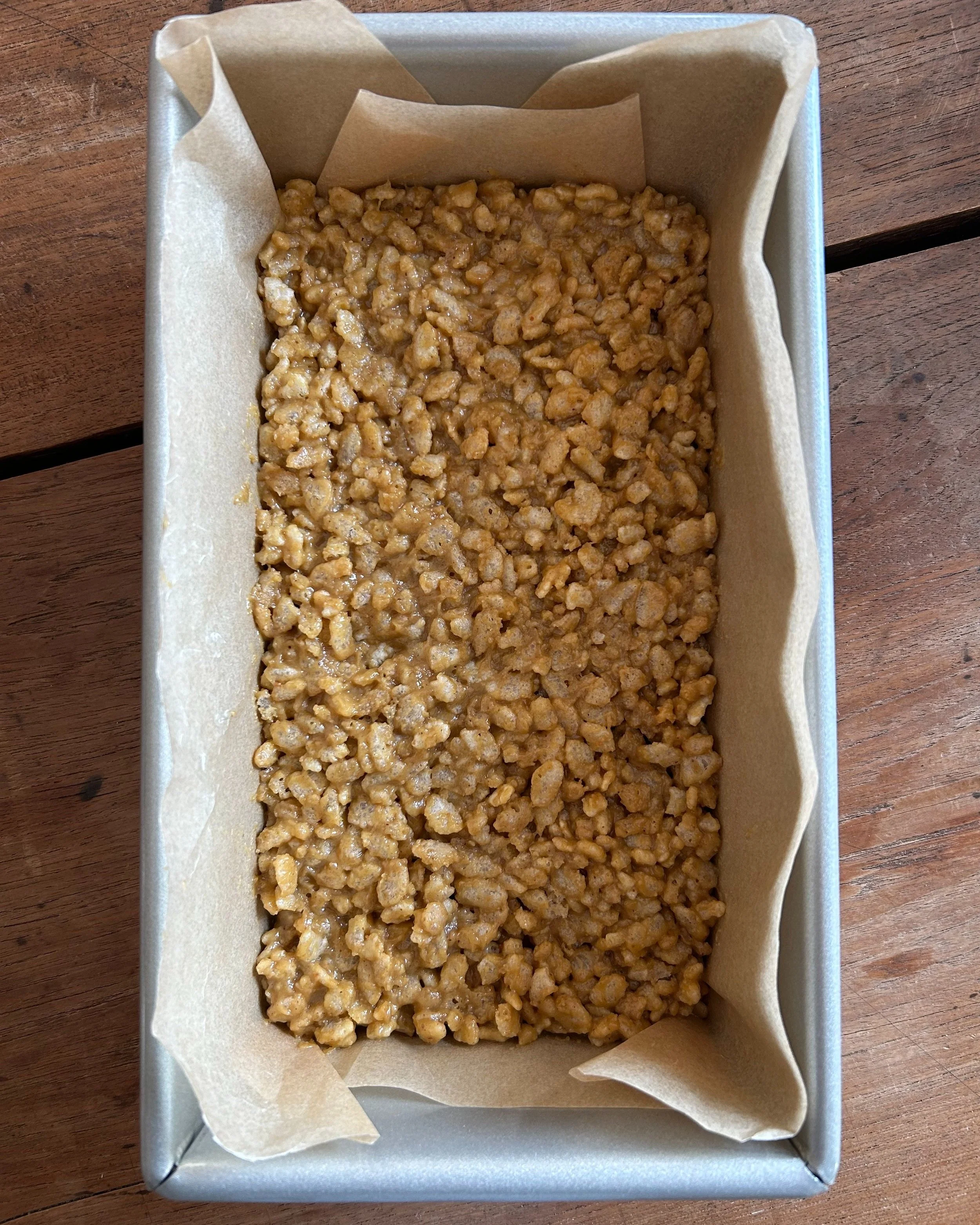 Chocolate Peanut Butter Krispie Bars. | harvestandnourish.com
