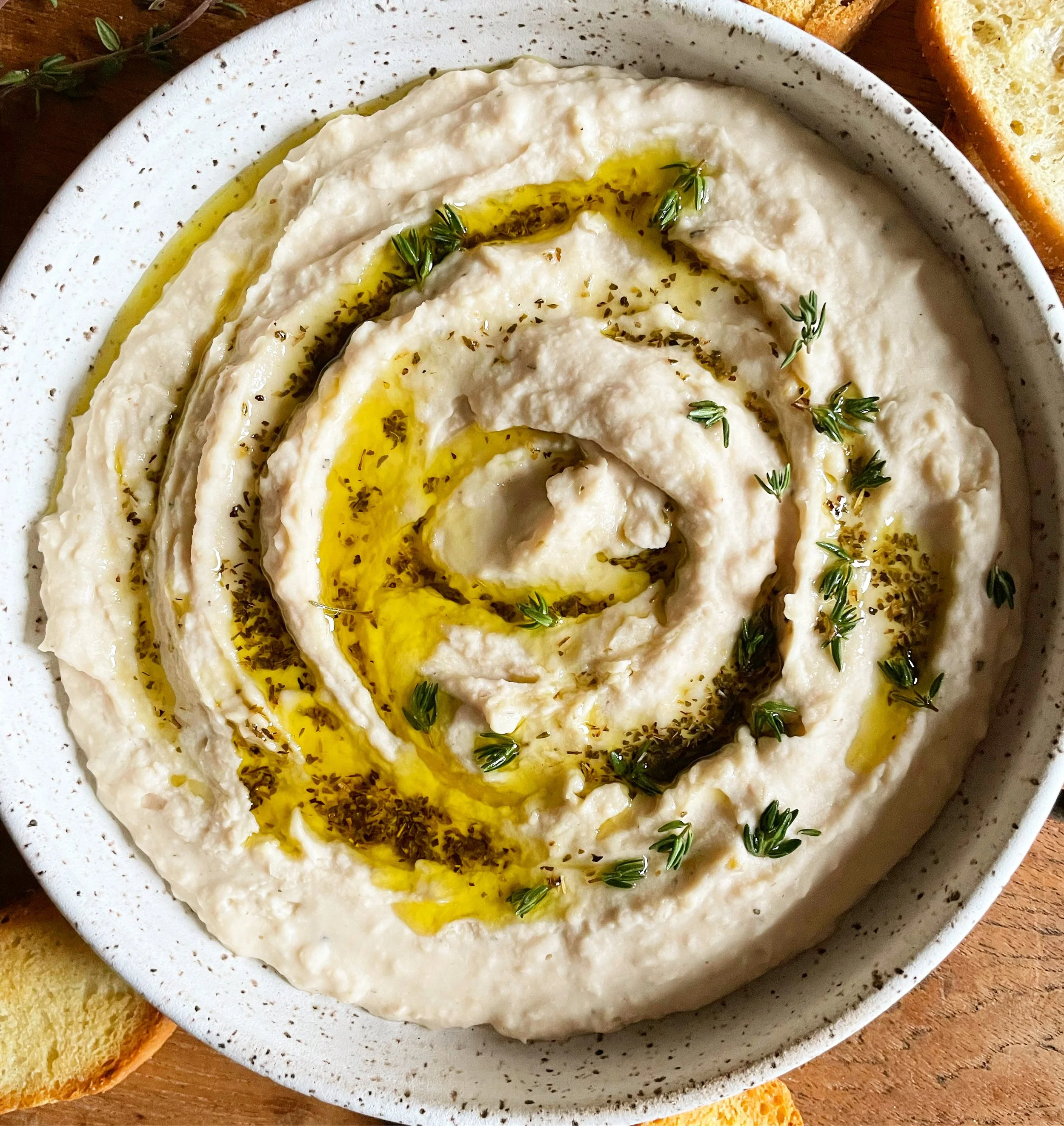 Tuscan White Bean Dip. | harvestandnourish.com