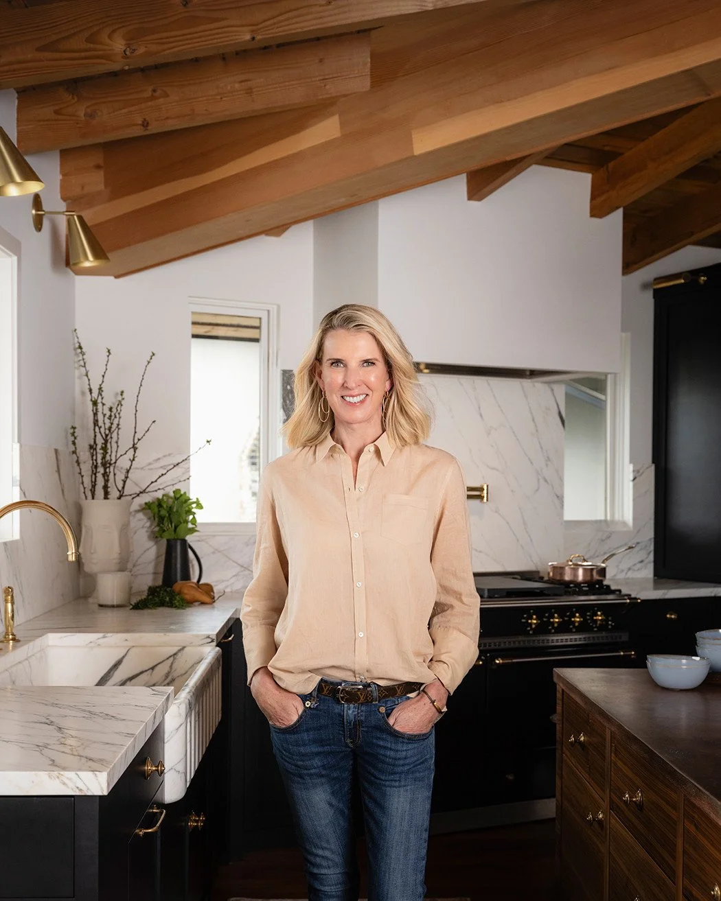 Hi Instagram, it&rsquo;s been a while, so I&rsquo;d love to reintroduce myself! I&rsquo;m Kelly Johnson, the designer behind Refraicher. I&rsquo;m passionate about creating high-end, one-of-a-kind interiors that reflect my clients&rsquo; unique lifes