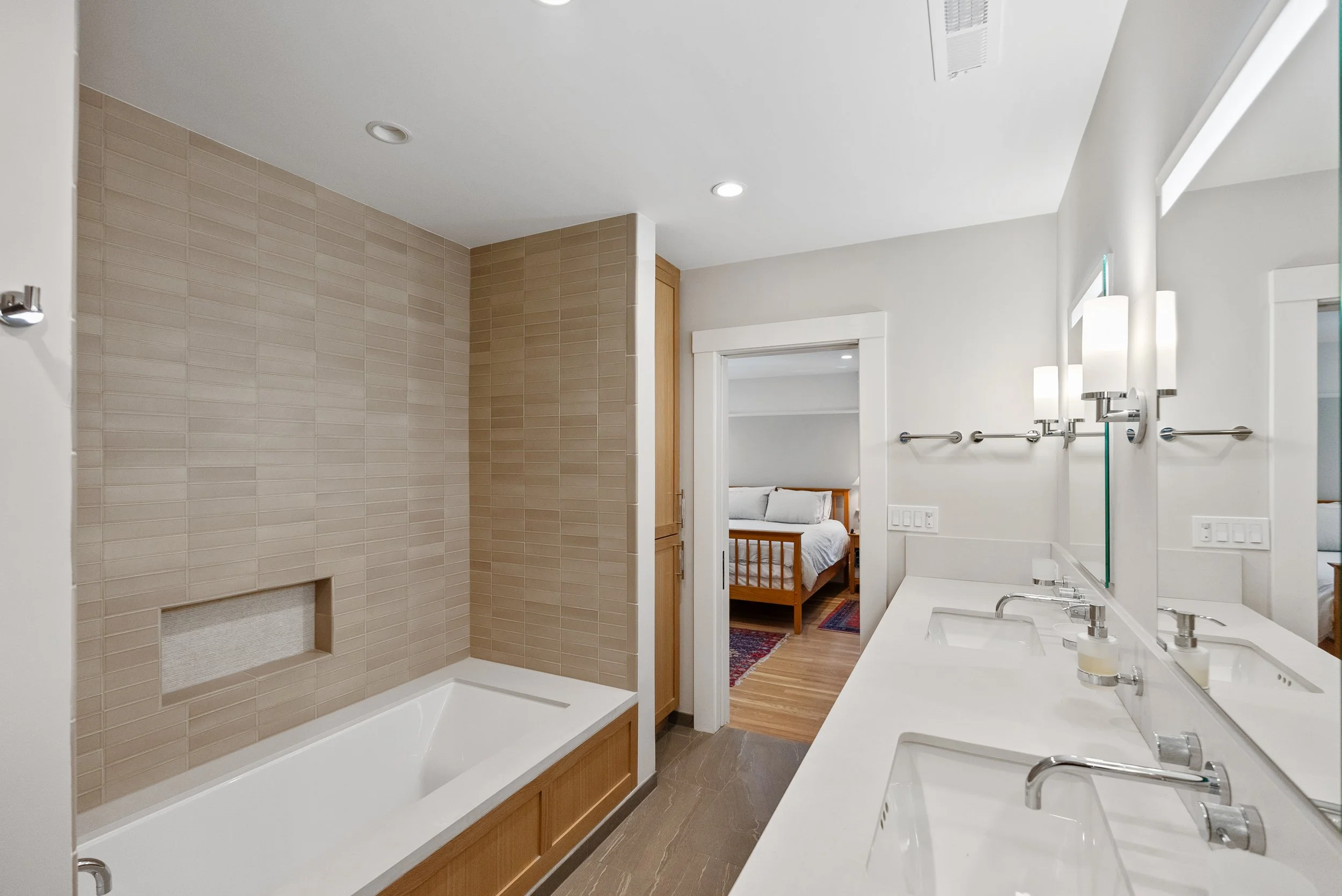 North Berkeley Reno Primary Bathroom AGD Builds 8.jpg