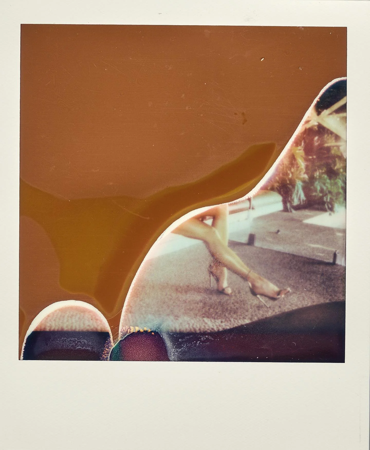 Some of the most beautiful things happen on their own, without our control. Love when we have the opportunity to take risks, play and invite in the element of surprise ✨