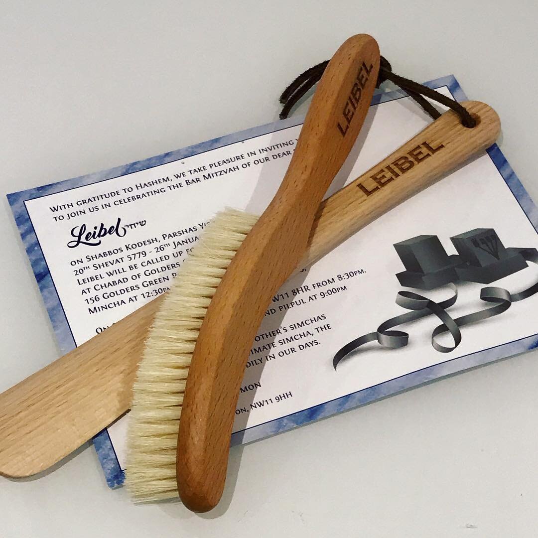 Engraved Hat Brush and Shoehorn Set
