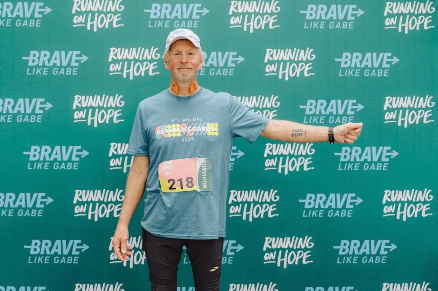 Every 5K registration comes with a race tee, &ldquo;I Run To Be Brave Like&rdquo; bib, BLG sticker and Running On Hope temporary tattoo.

&hellip;.Permanent Running On Hope tattoos optional 💙😂 Let&rsquo;s go @steve.moe.runningfree302!!

Register fo