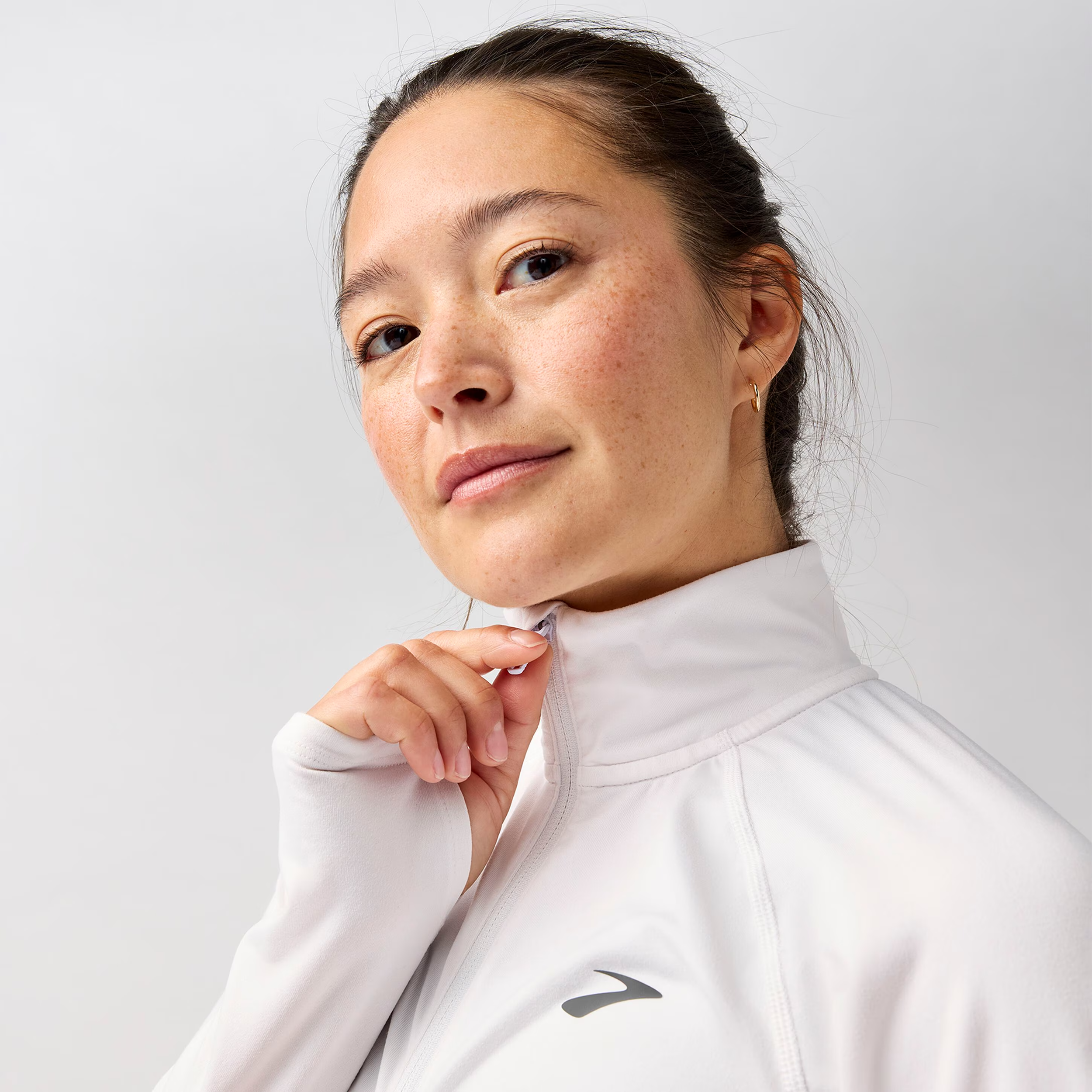 221733-100-mv1-dash-half-zip-3-womens-long-sleeve-running-shirt.png