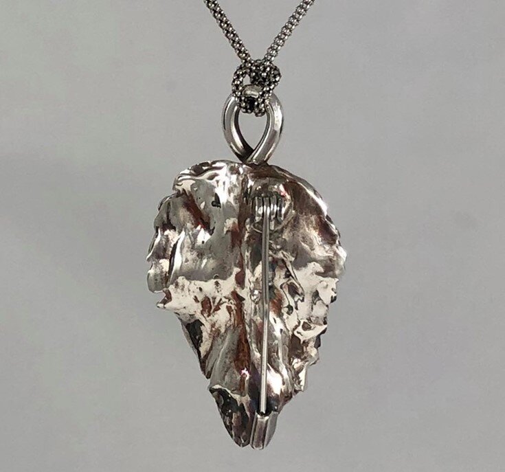 L05240, back.jpg