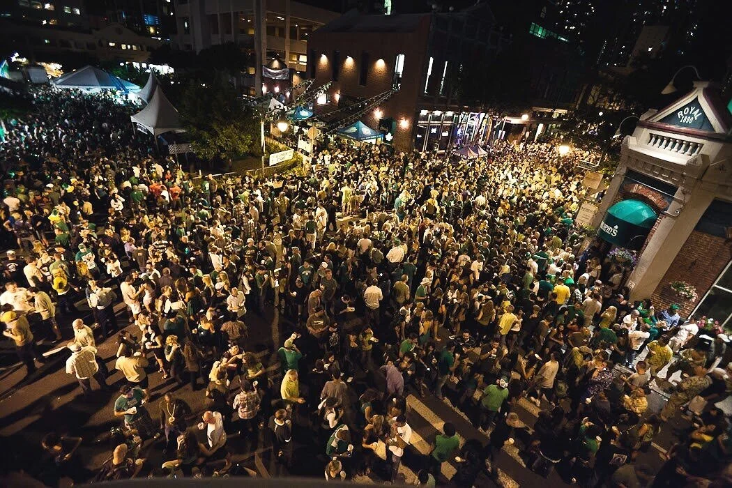 ST+PATRICKS+CROWD.jpg