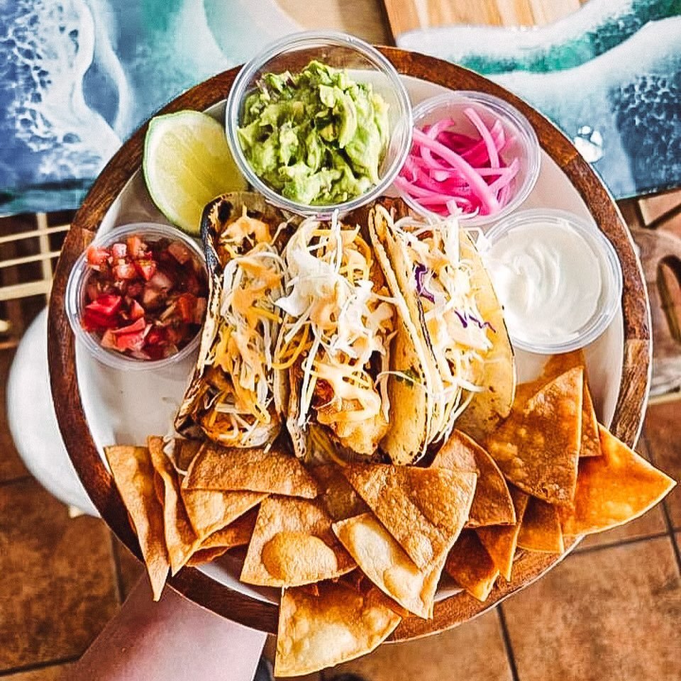 🌮 Cinco De Mayo SPECIAL 🌮 $21.95 🐟 🍤 3 tacos - made to order - choose fried fish, fried shrimp or both! With cheese, shredded cabbage &amp; sriracha aioli 🐟 

On the side: market made tortilla chips, salsa, guac, sour cream, pickled red onions &