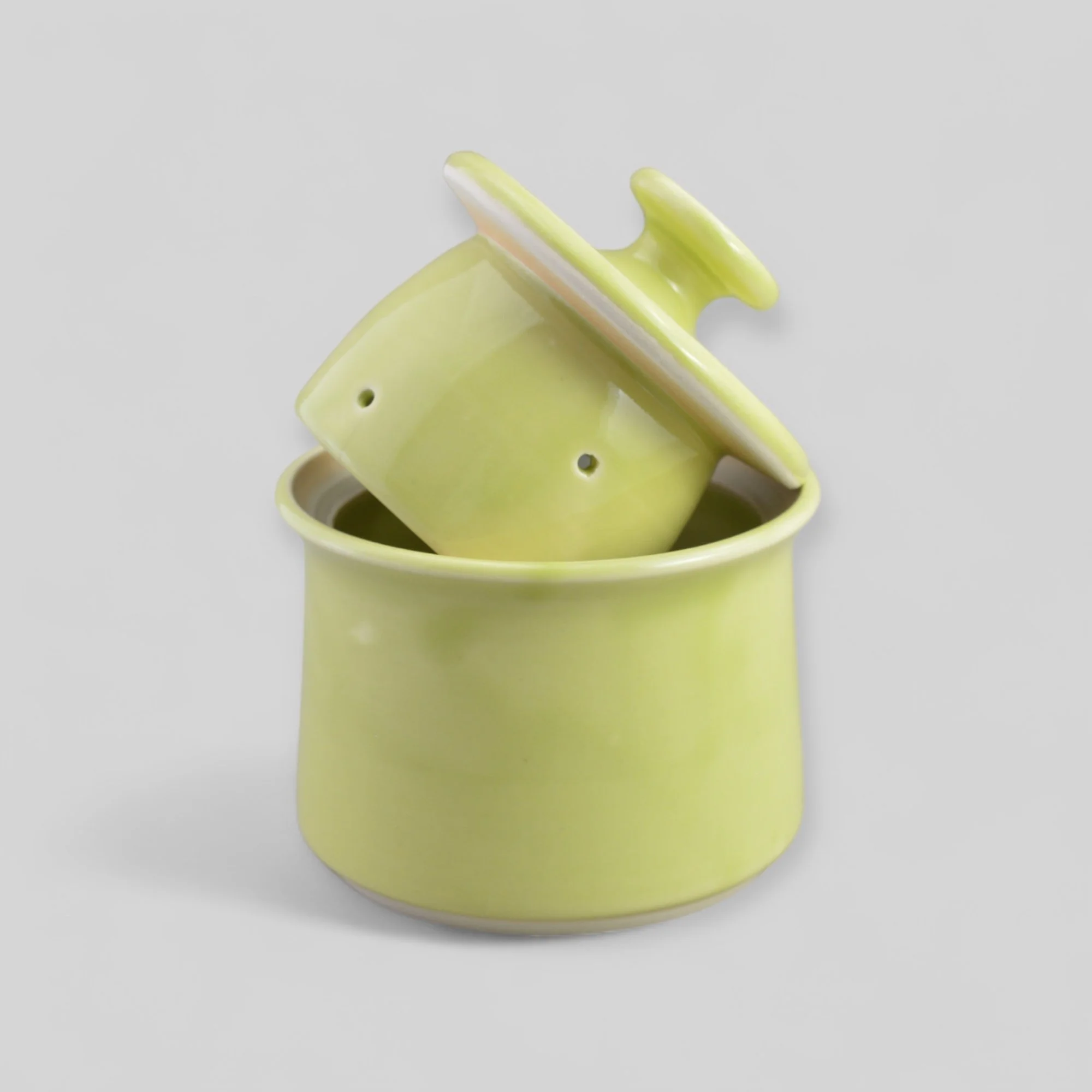 Petit beurrier breton lime.JPG