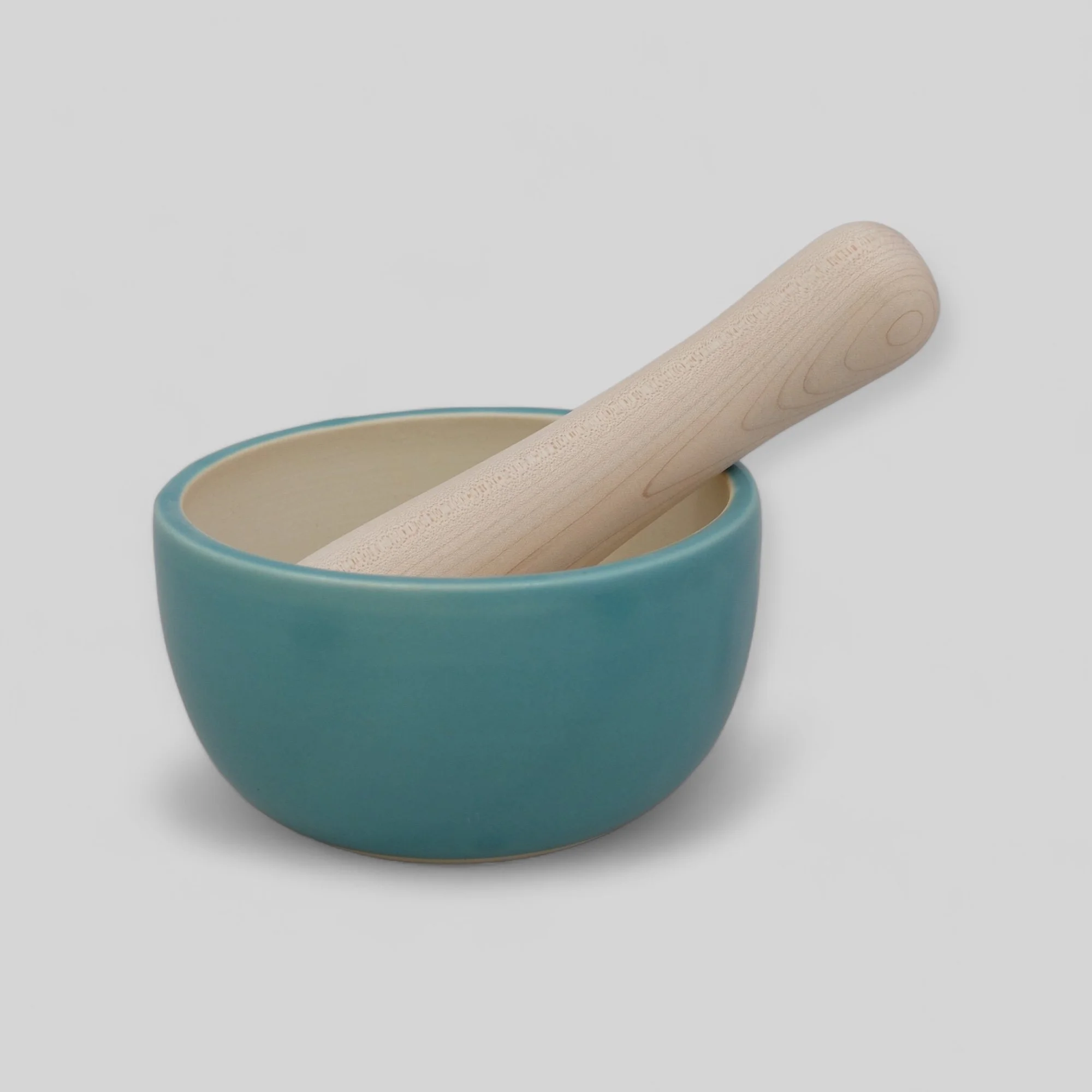 les ateliers charlevoix, pilon mortier, mortar pestle, pion mortier en céramique, ceramic mortar pestle, pottery, céramique fait main, handmade ceramic charlevoix