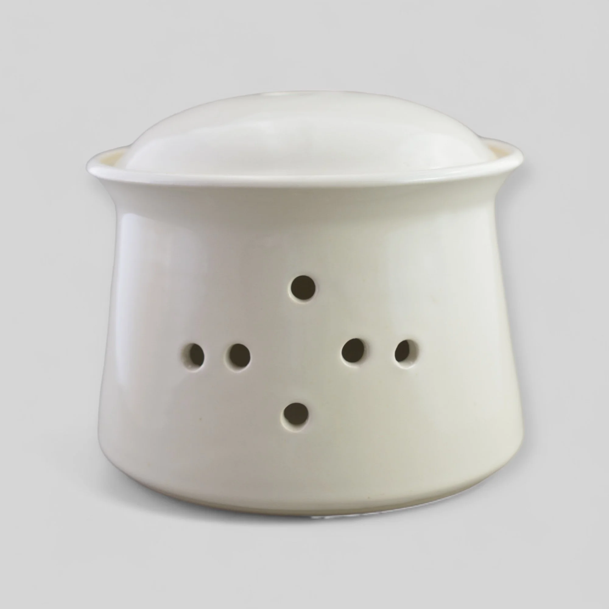 Pot à oignons blanc.JPG