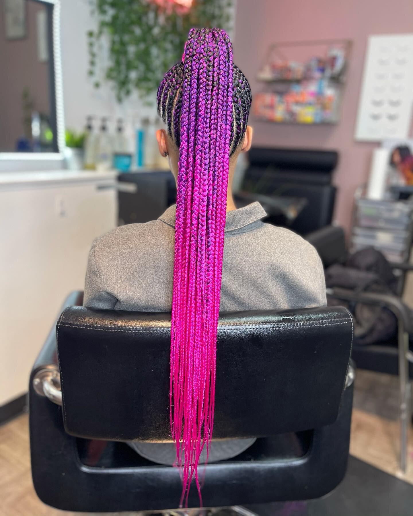 Im still not over this braided ponytail! 🤩💖 

&bull;
&bull;
&bull;
&bull;
&bull;
&bull;
&bull;
#hairbysamautumn #atlantahairstylist #naturalhairstyles #atlantahair #silkpressatlanta #silkpress #press #natural #naturalhair #heathyhair #healthyhairca