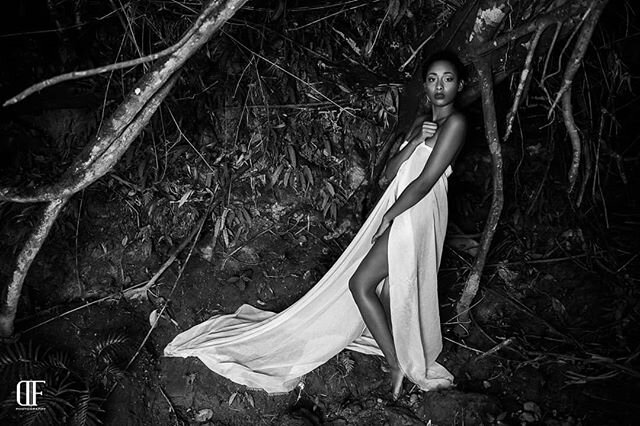 What nudity therefore reveals is its own impudence; what is shown in it is not so much what is secret, as the betrayal of the secret, which is to say profanation itself.

Model:&nbsp;@bonita1087

#davionforbes&nbsp;#jamaicangirls#jamaicanPhotographer