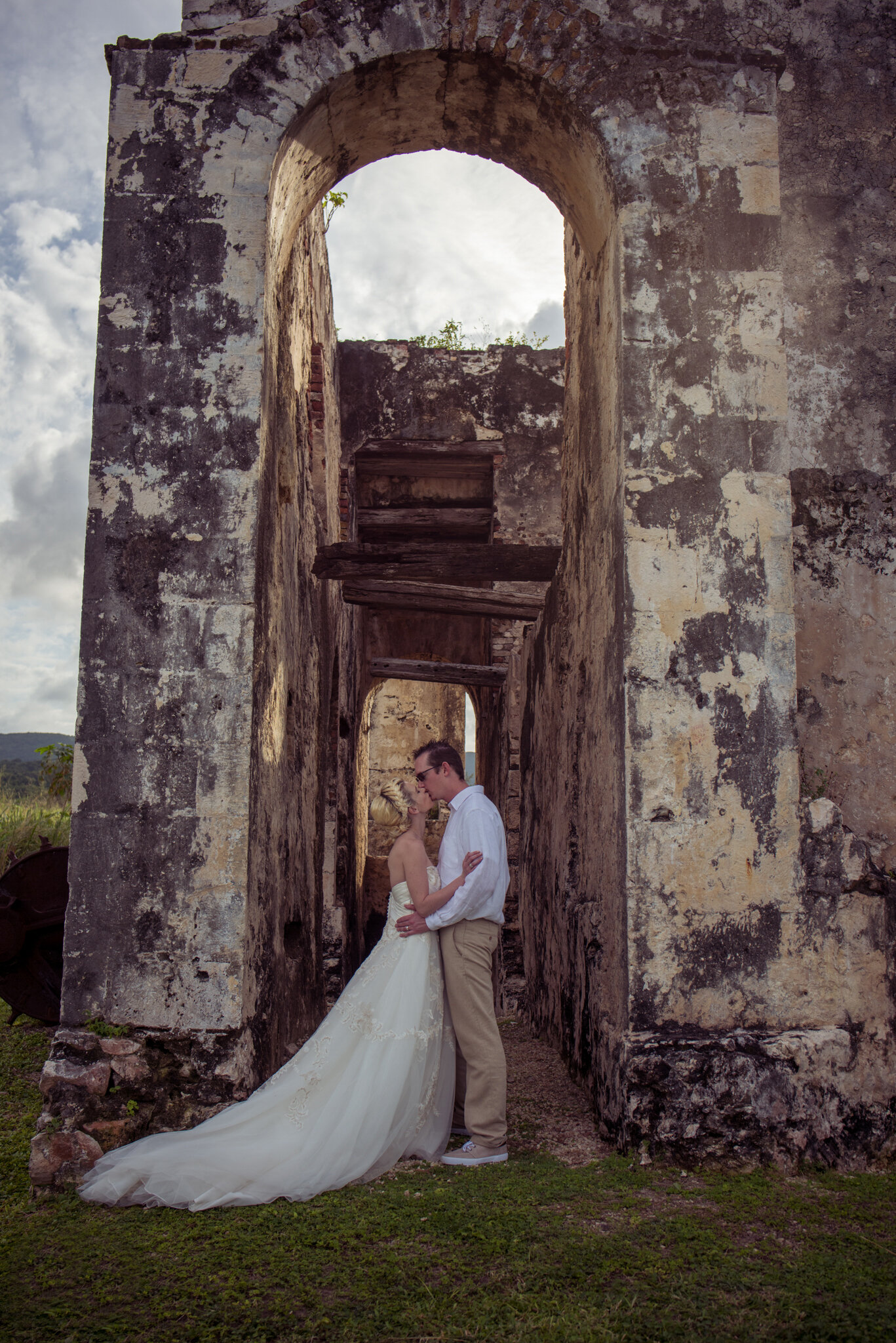 bride and groom at montego bay aqueducts ruins