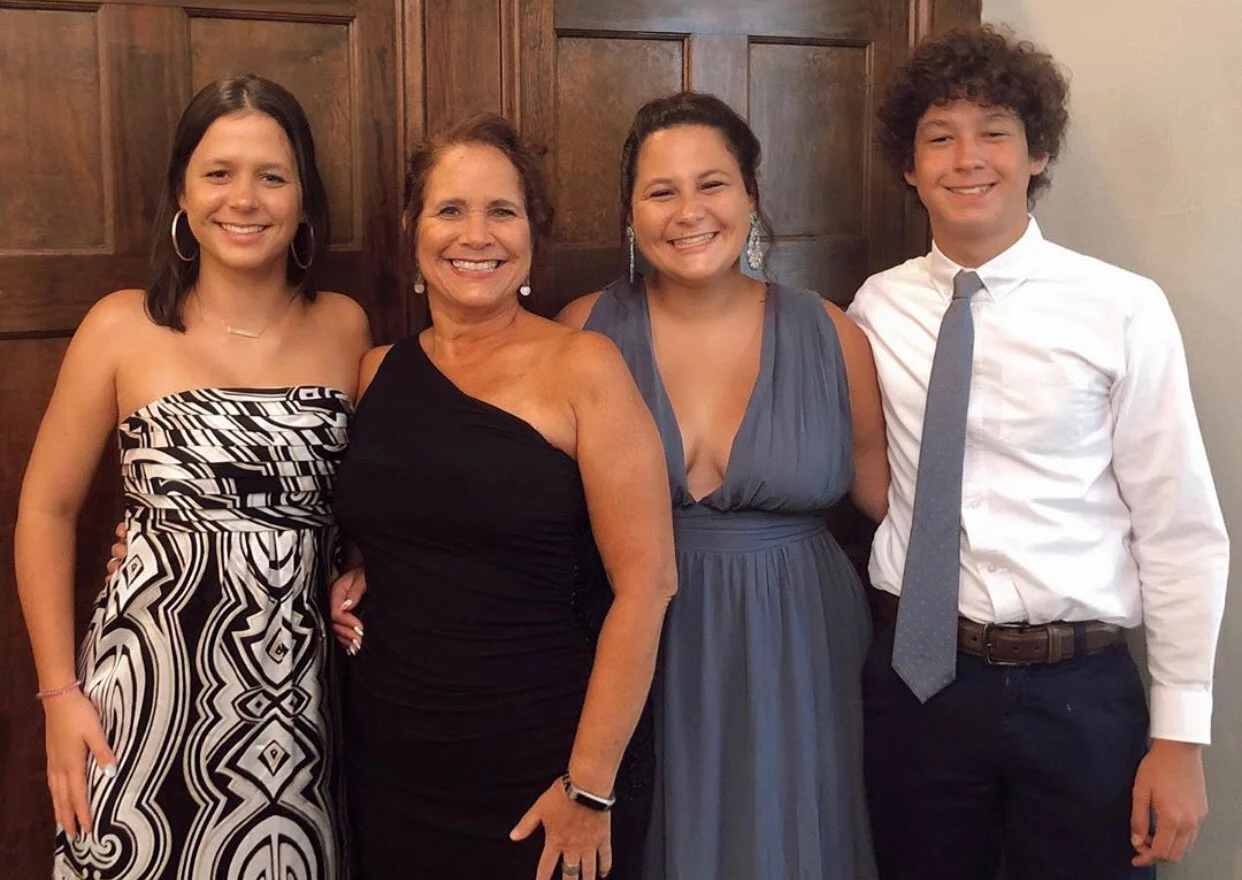 Bubble Beaded Cut Out 